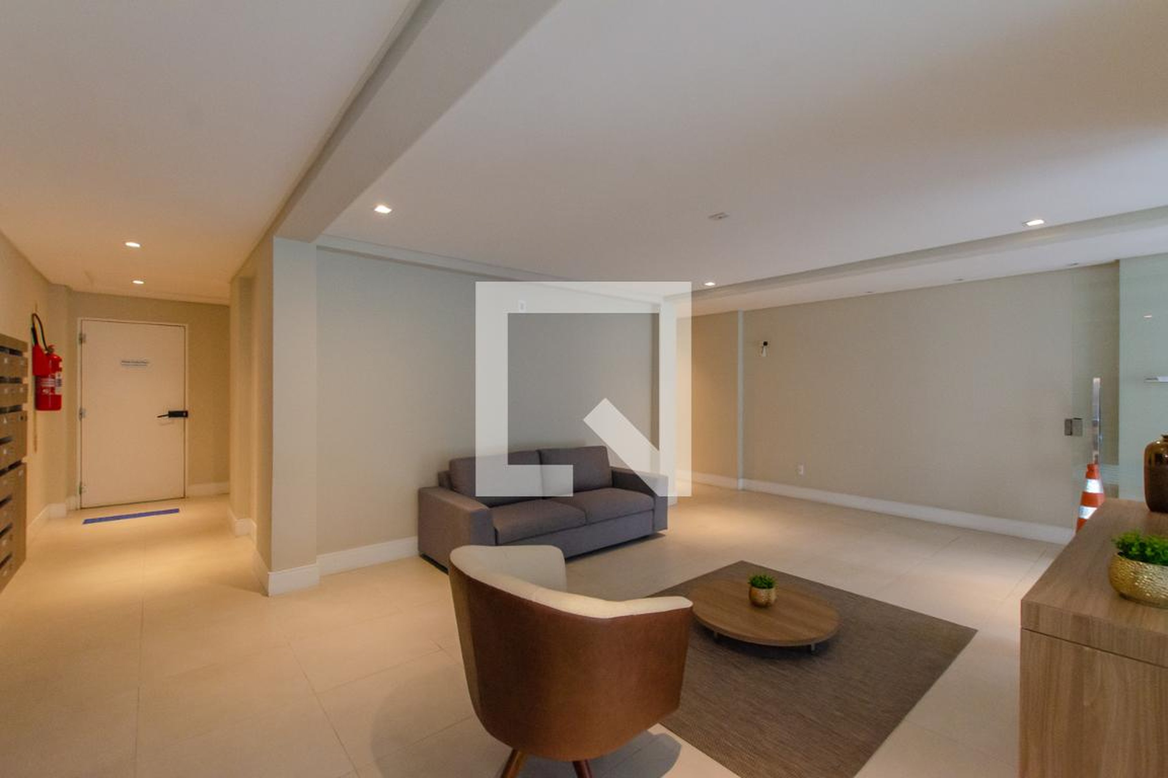 Entrada social - Residencial João Makowiecky