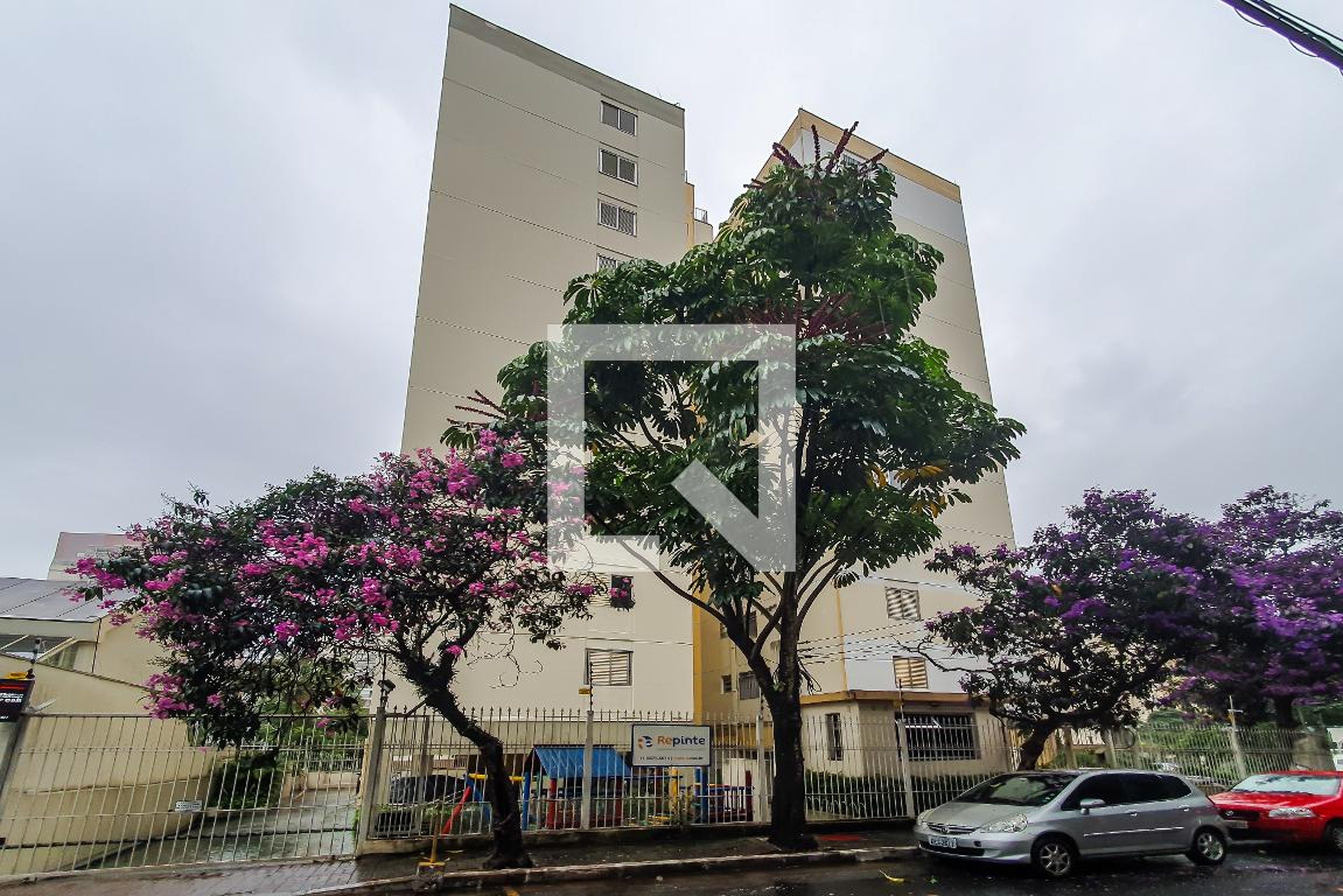 Fachada do Prédio Condomínio Santa Cruz