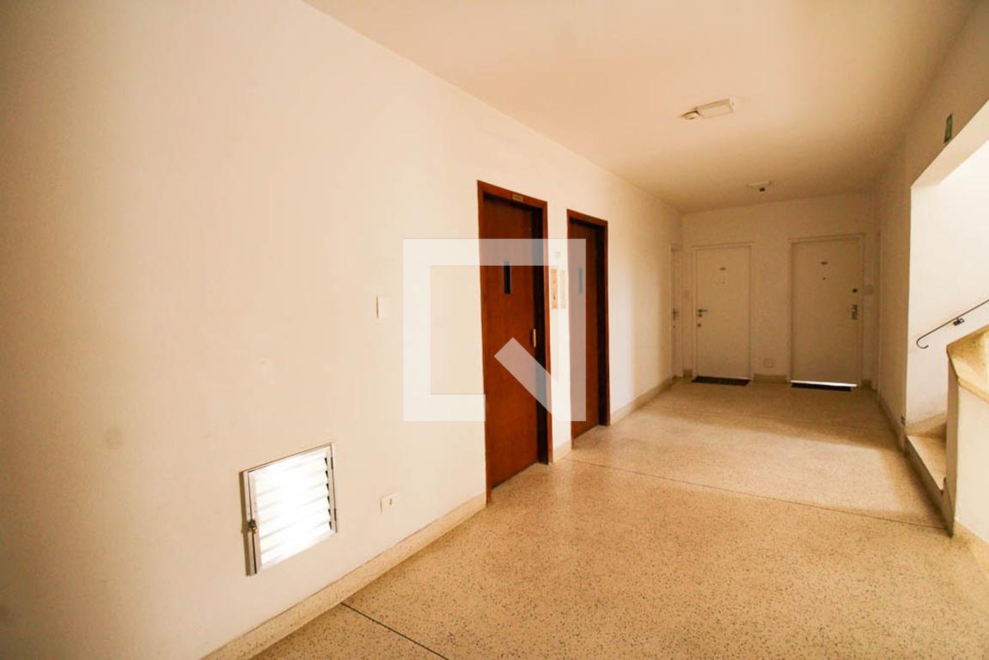 Entrada - Edifício Saint CYR