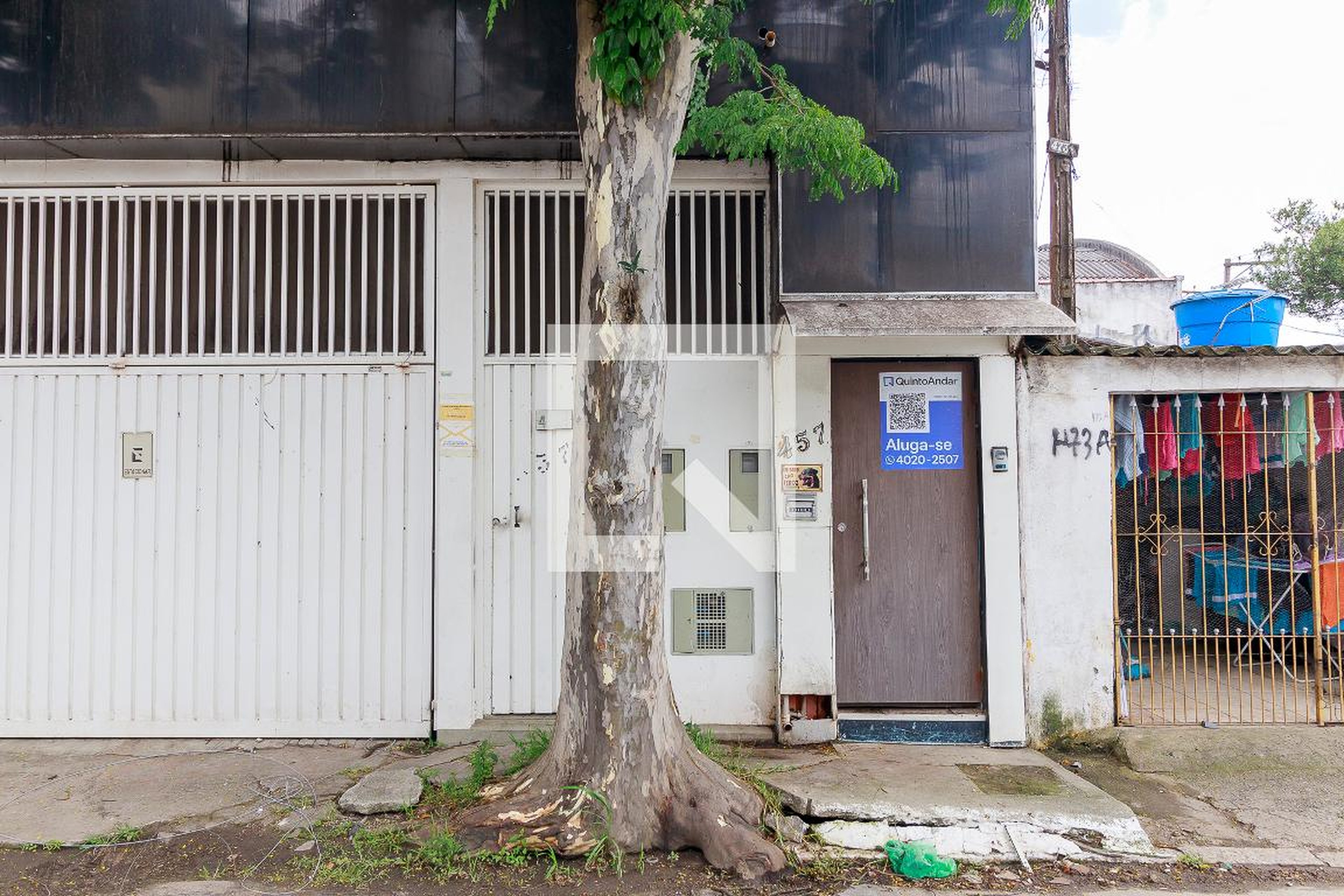 Fachada Condomínio em Rua Antônio Fóster, 423