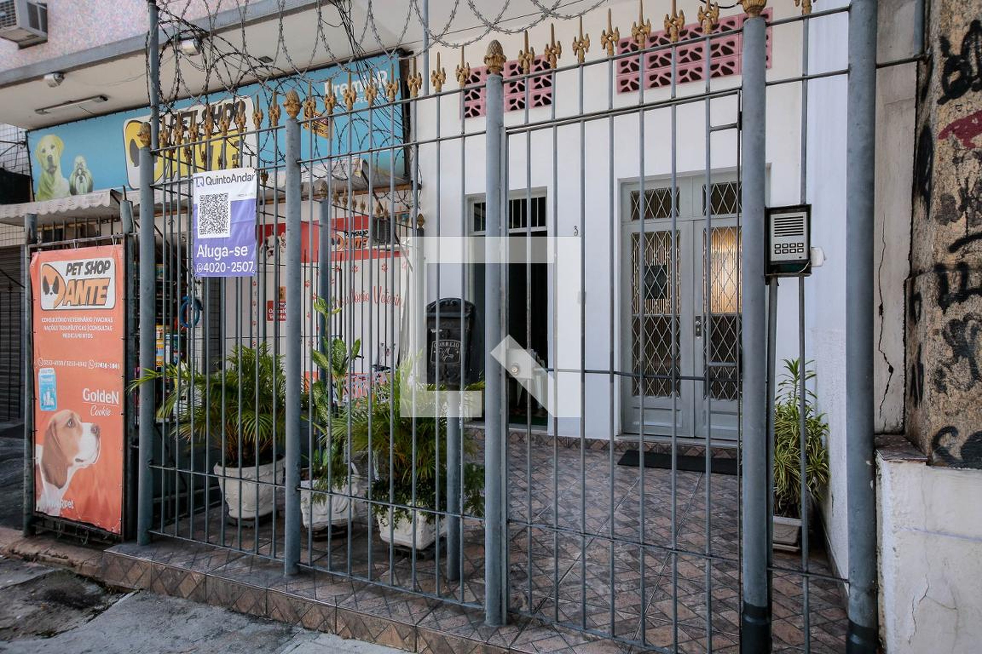 Entrada - Oliveira Castro