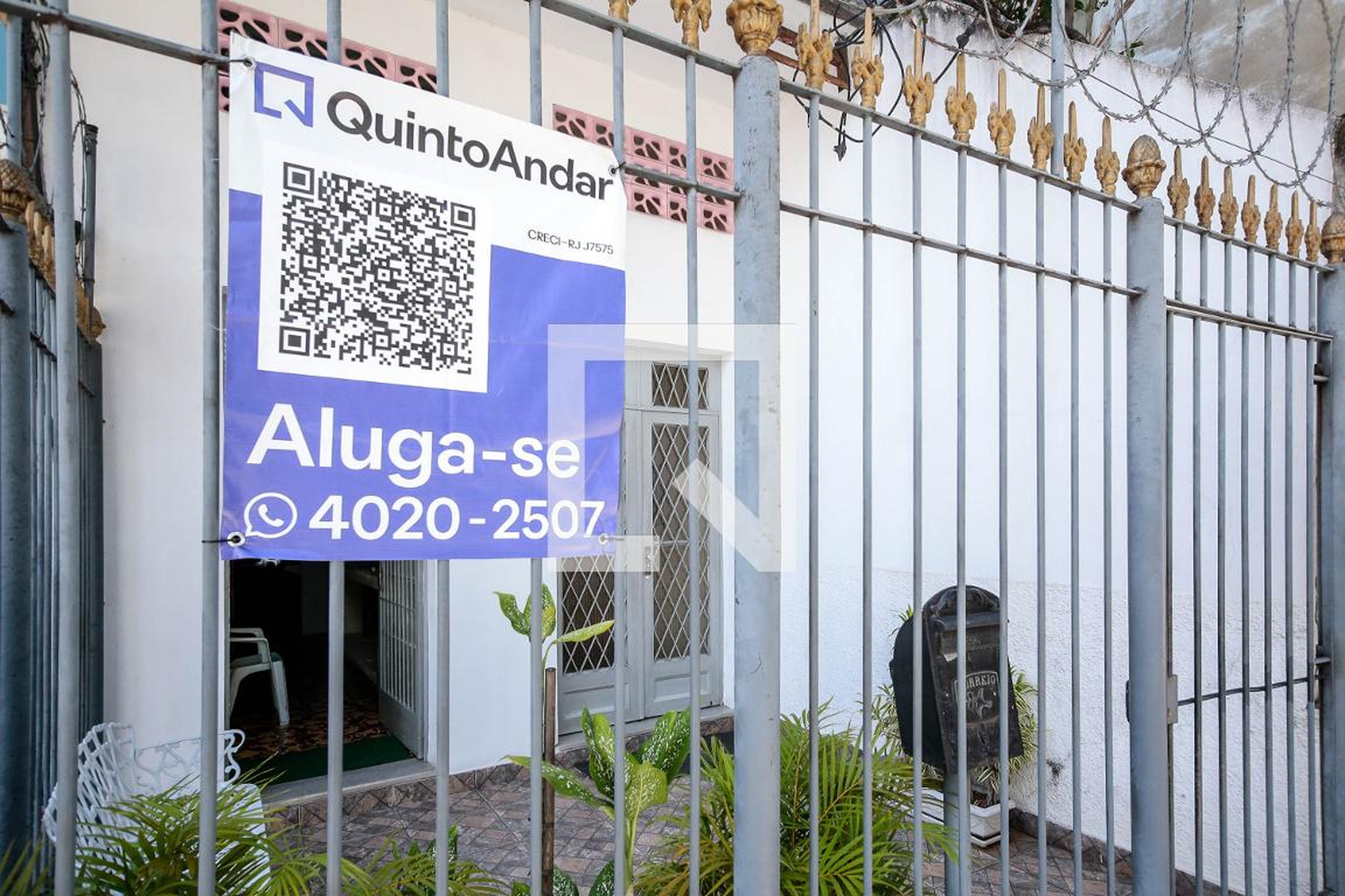 Fachada Condomínio Oliveira Castro