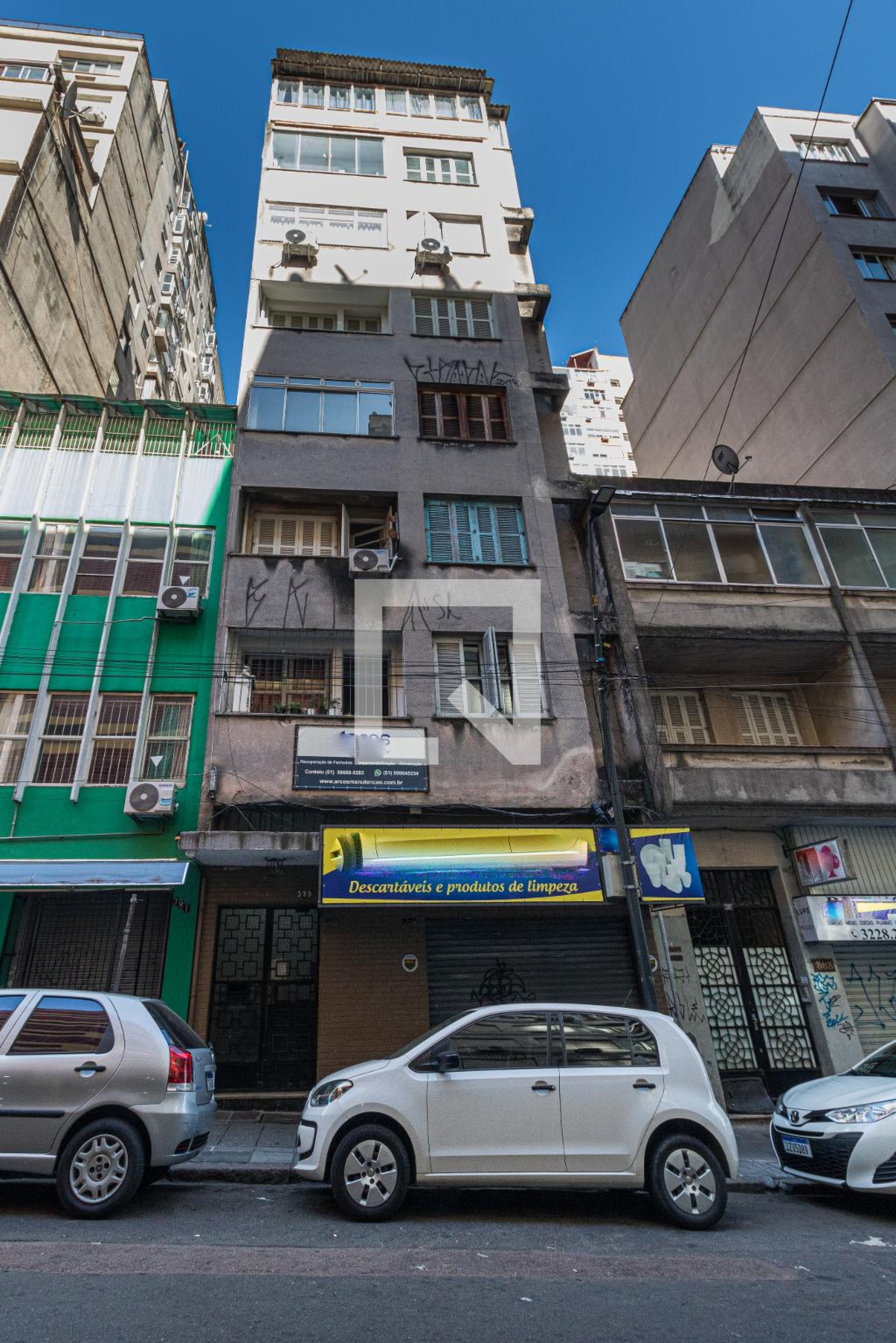Fachada do Prédio Condomínio em Rua Marechal Floriano Peixoto, 375