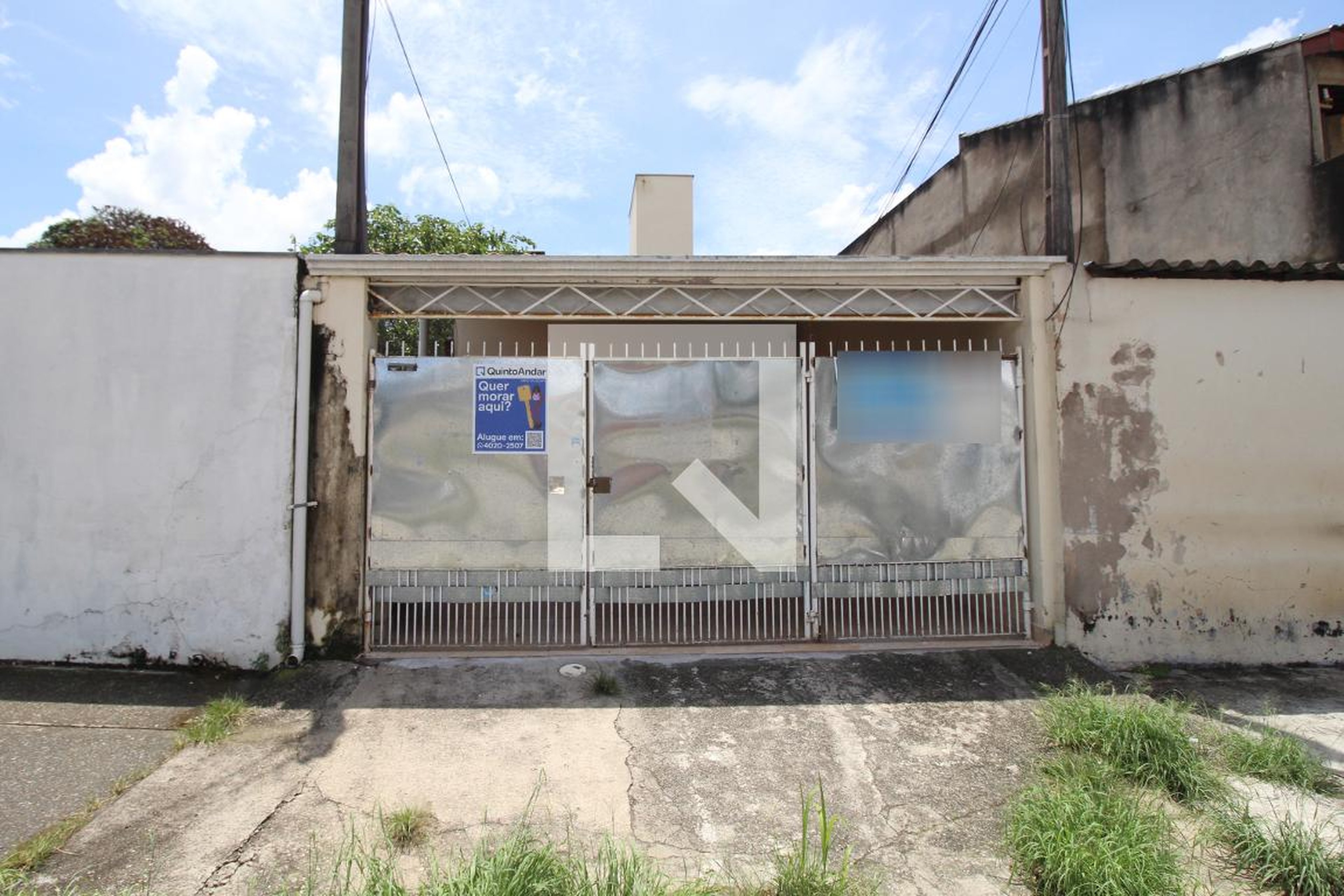 Fachada Condomínio em Rua Antônio Silva Saladino, 1155