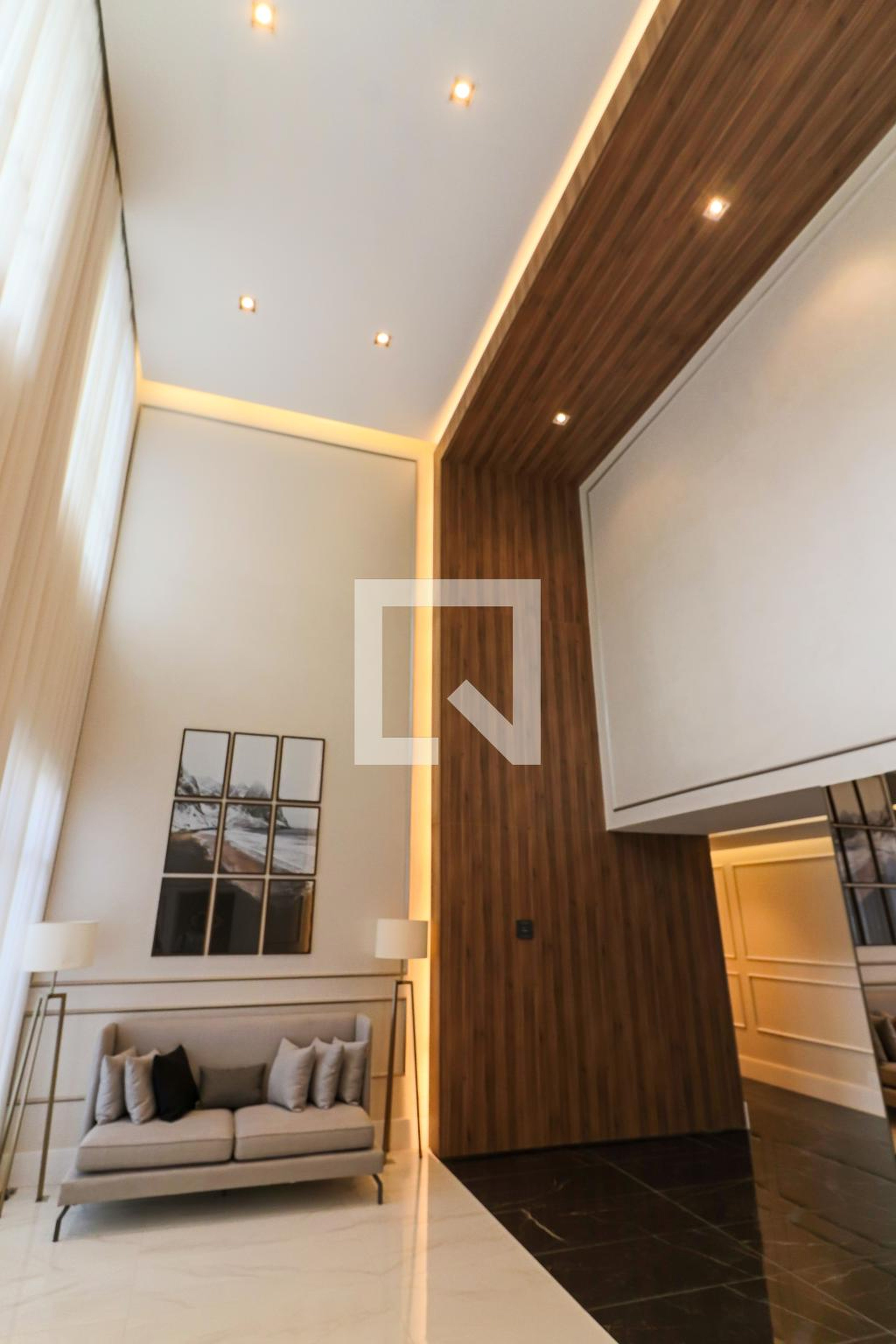 Hall - Skyline Jockey