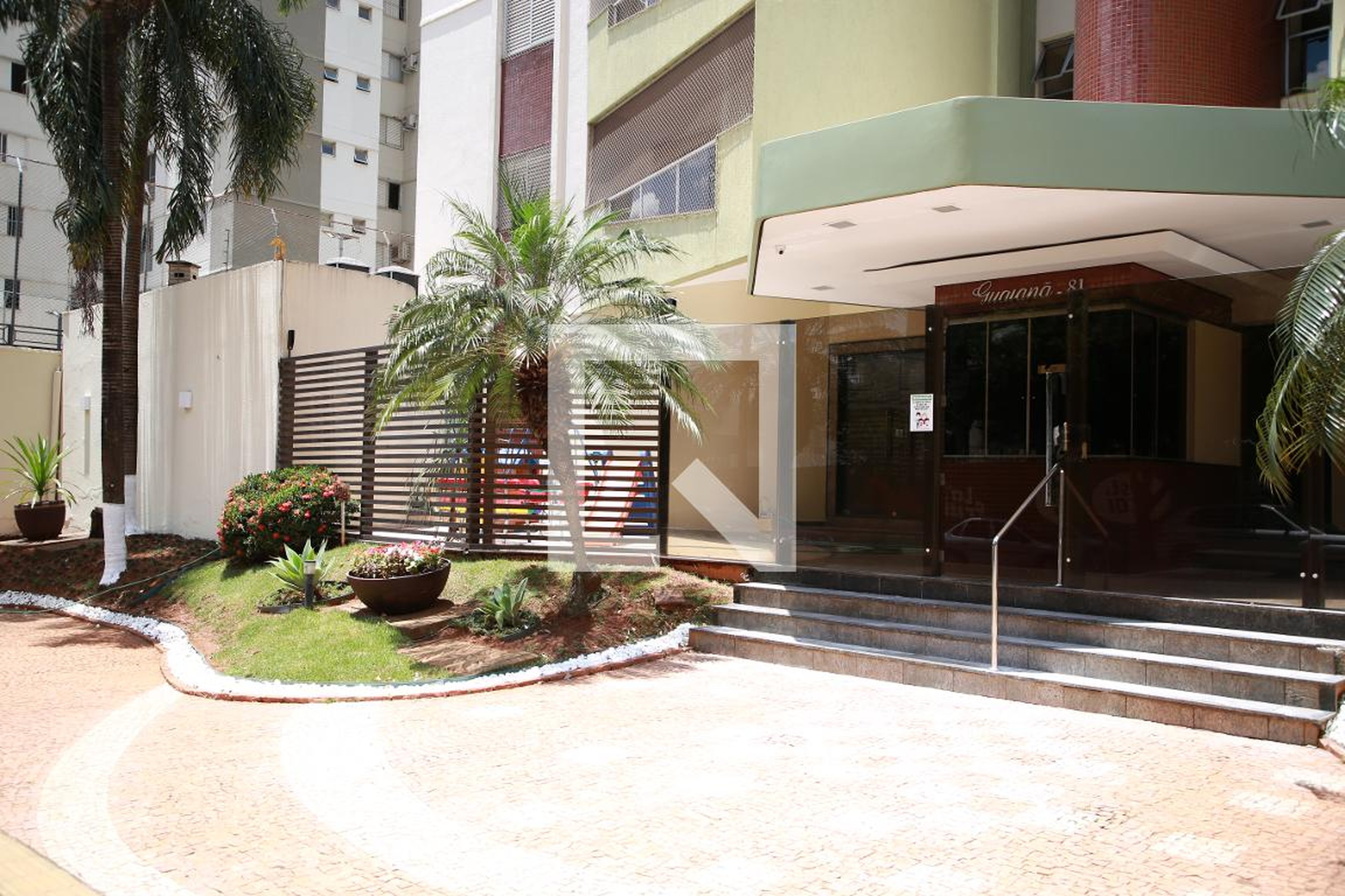 Fachada do Prédio Condomínio em R. S-5, 81 - St. Bela Vista, Goiânia - Go, 74823-460, Brasil, 81