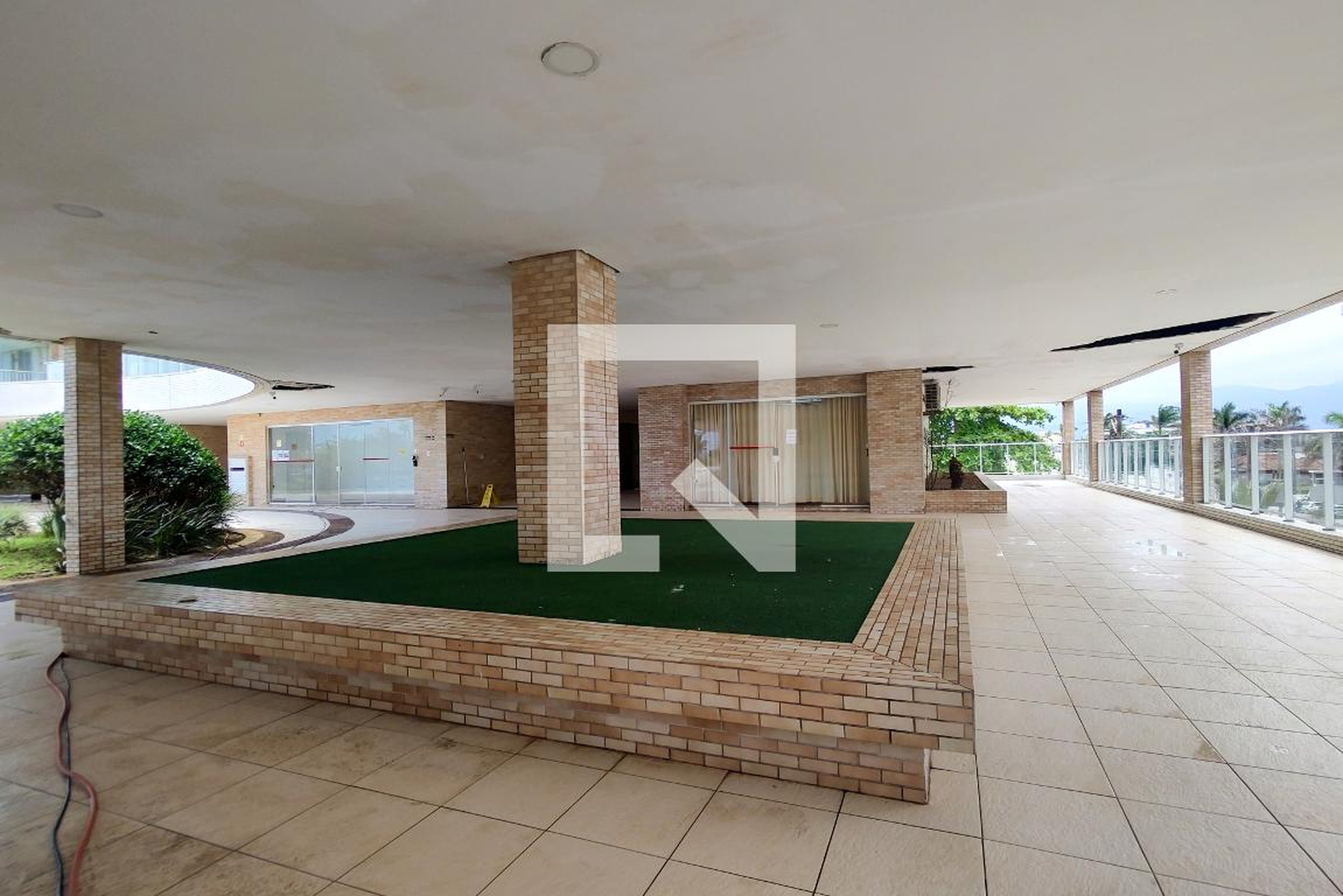 Área comum - edificio costa do sol