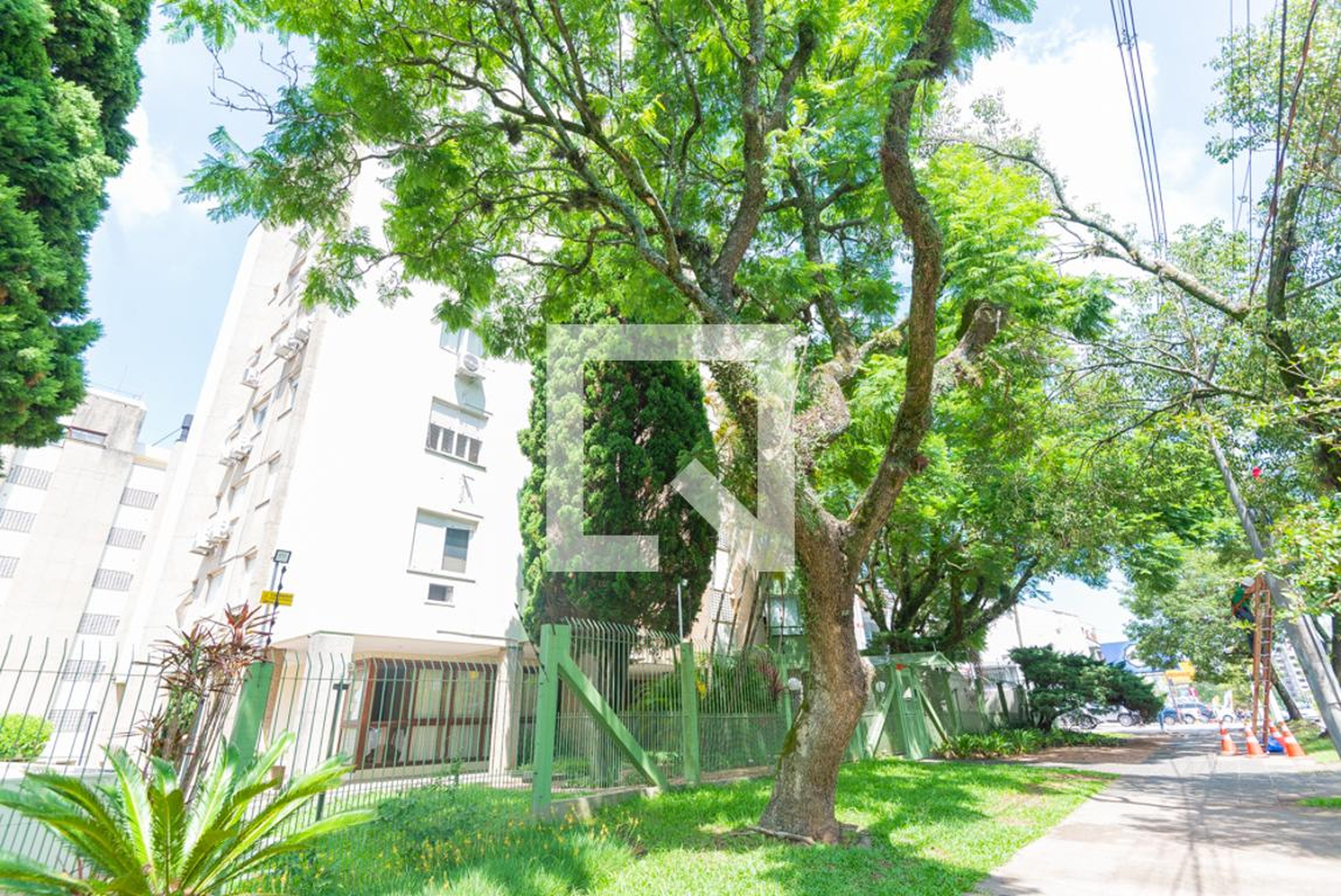 Fachada Condomínio em Rua Doutor Campos Velho, 1561