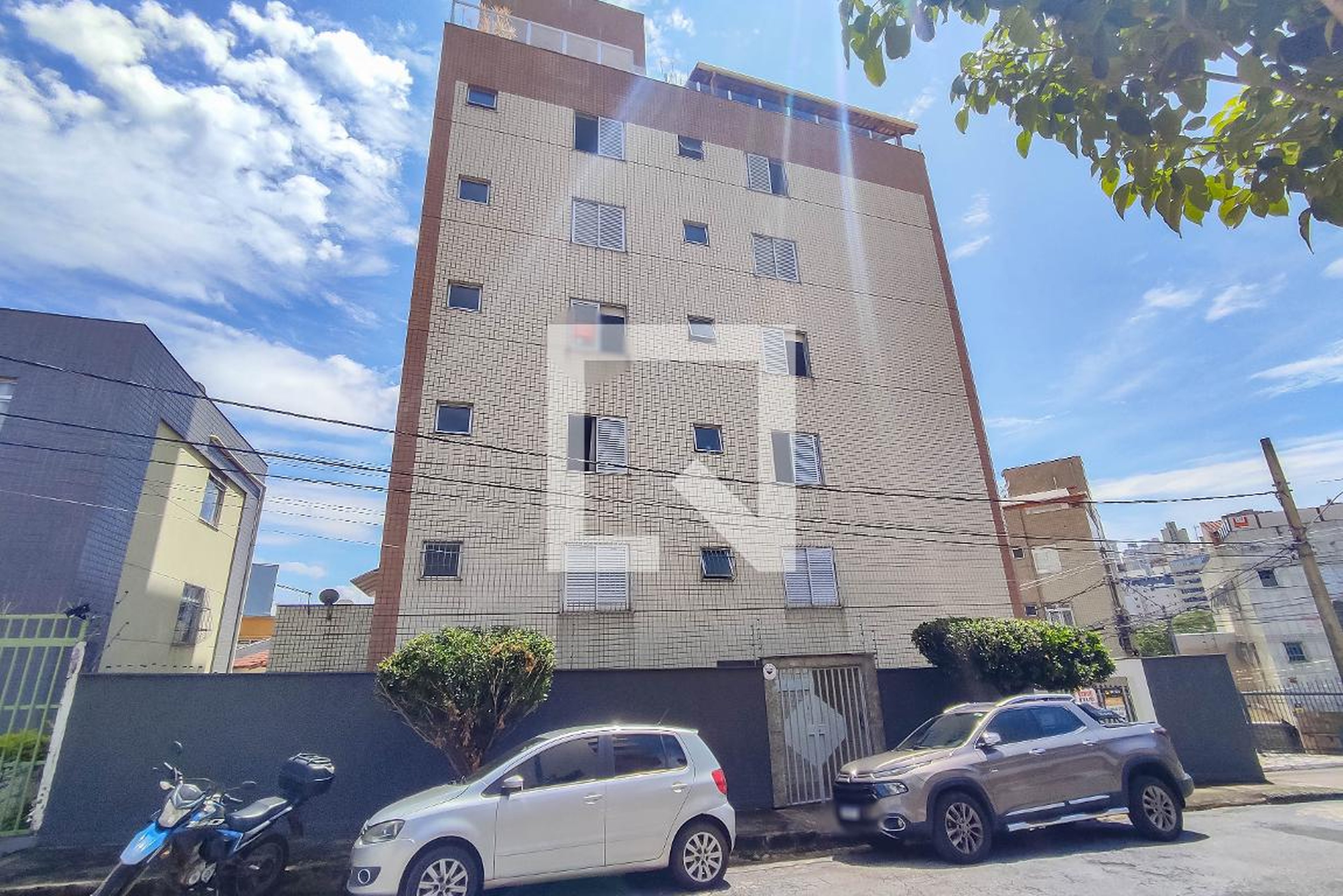 Fachada Condomínio em Rua José Pinheiro de Andrade, 12