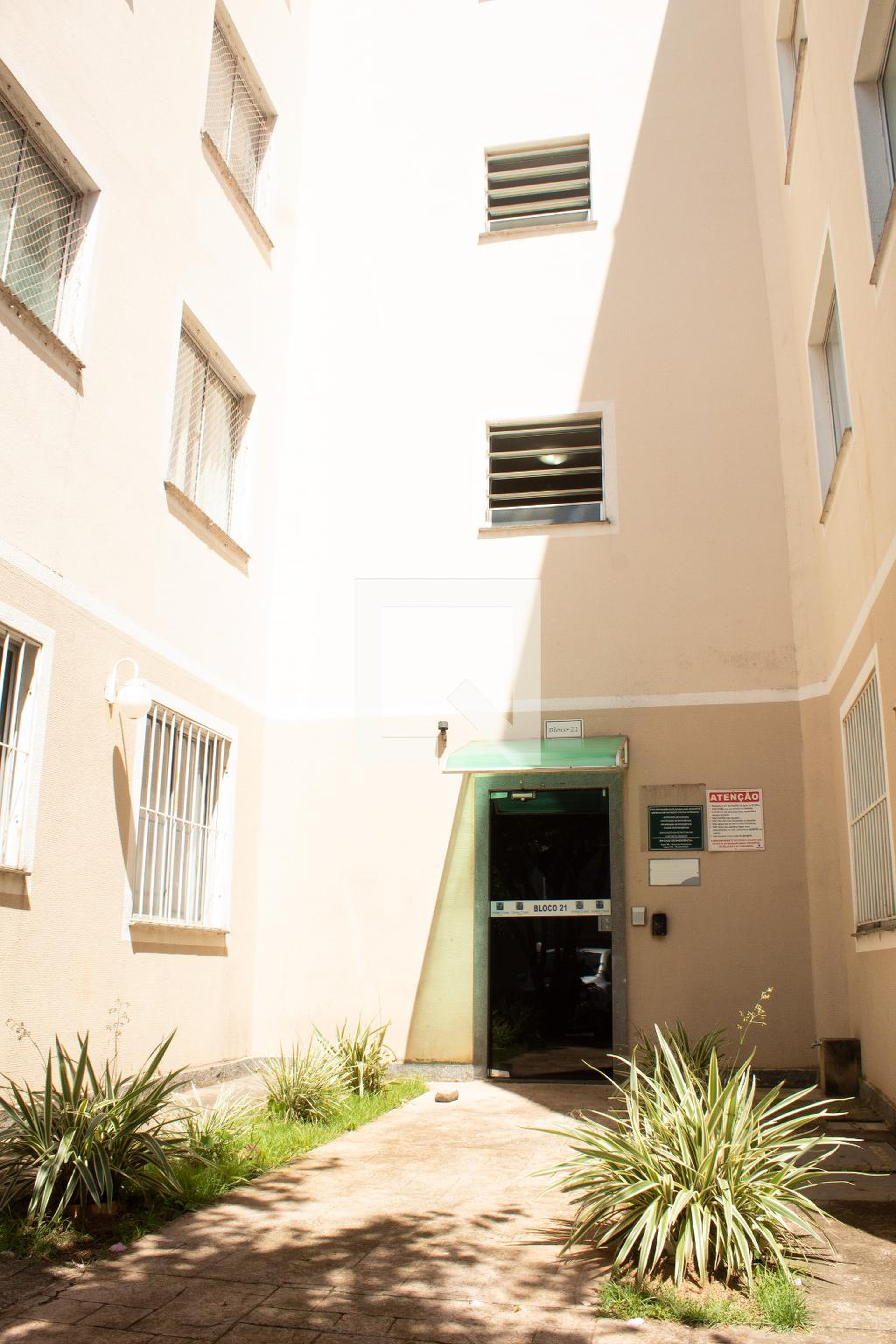 Entrada - United Coast