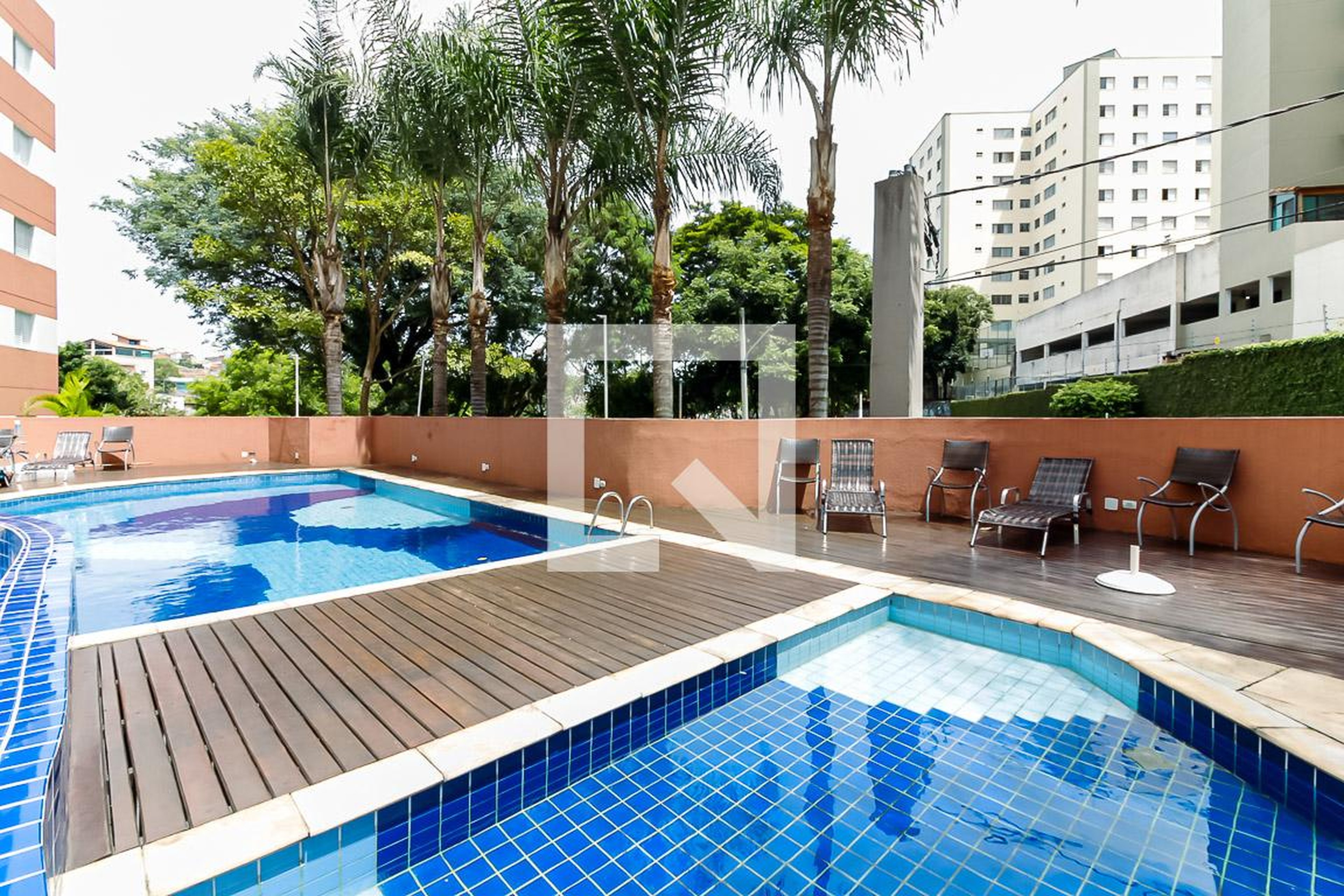 Área da Piscina - Praça da Vila