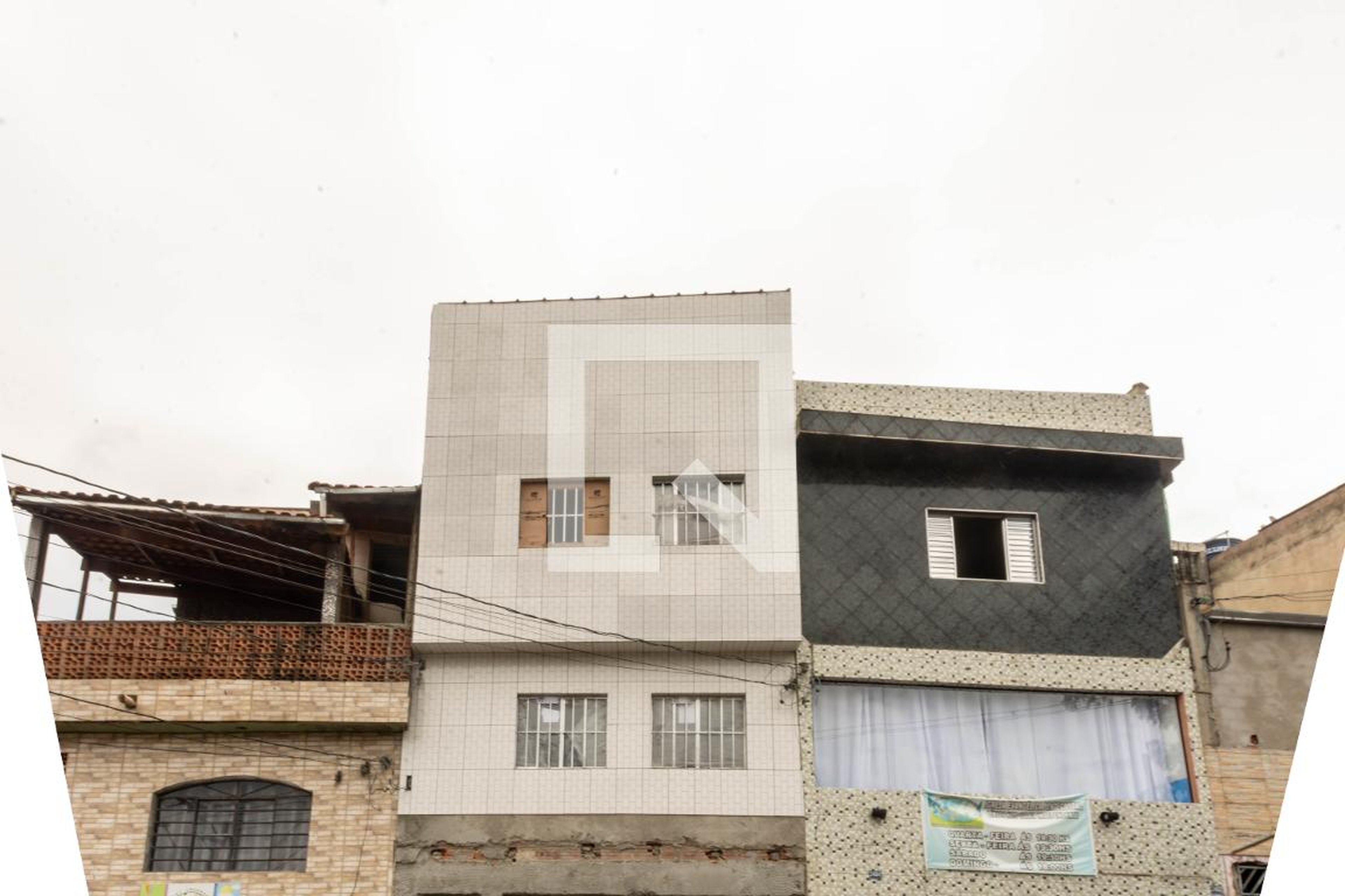 Fachada Condomínio em Rua José Batista, 34