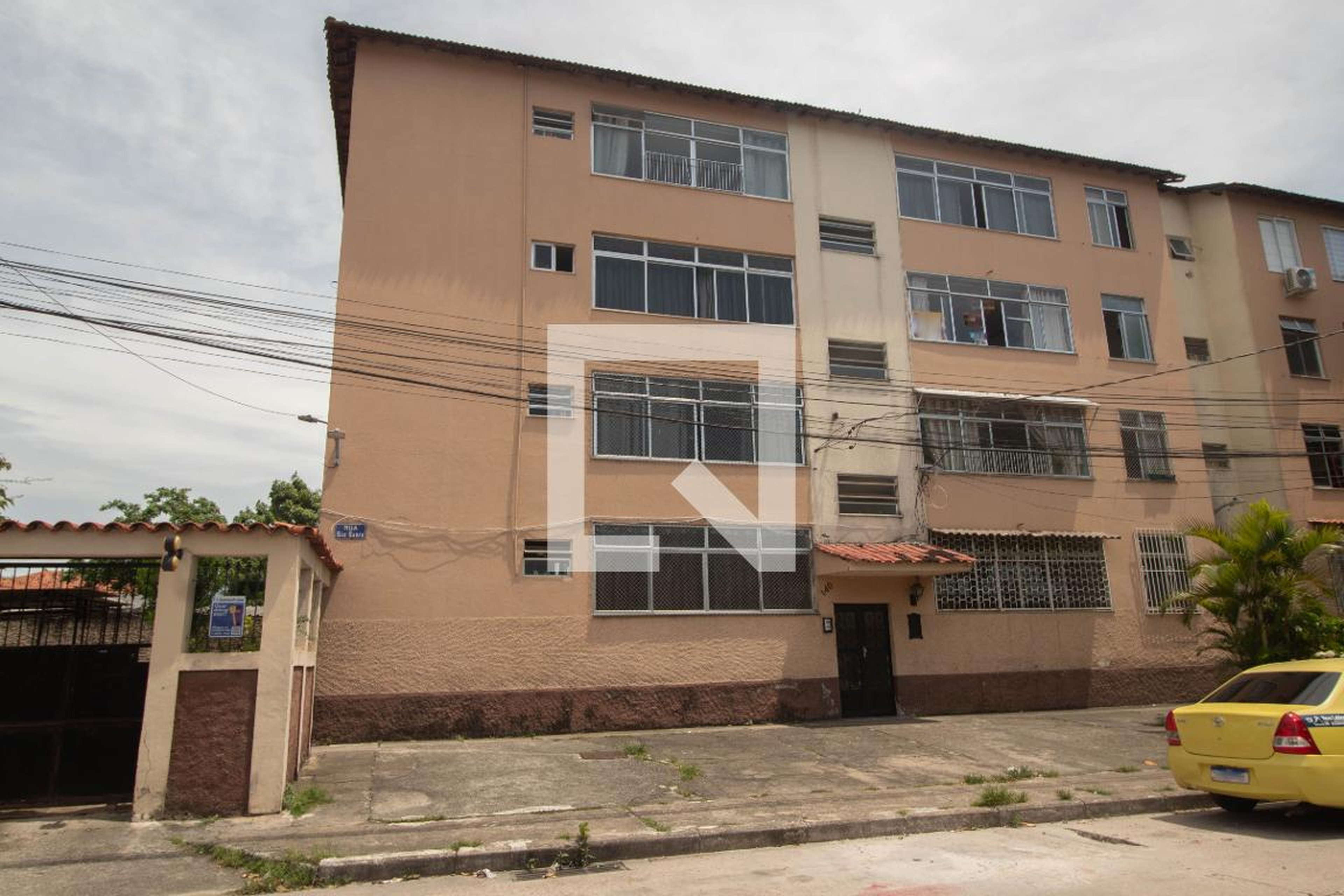 Fachada do Prédio Condomínio em Rua São Sabas, 140