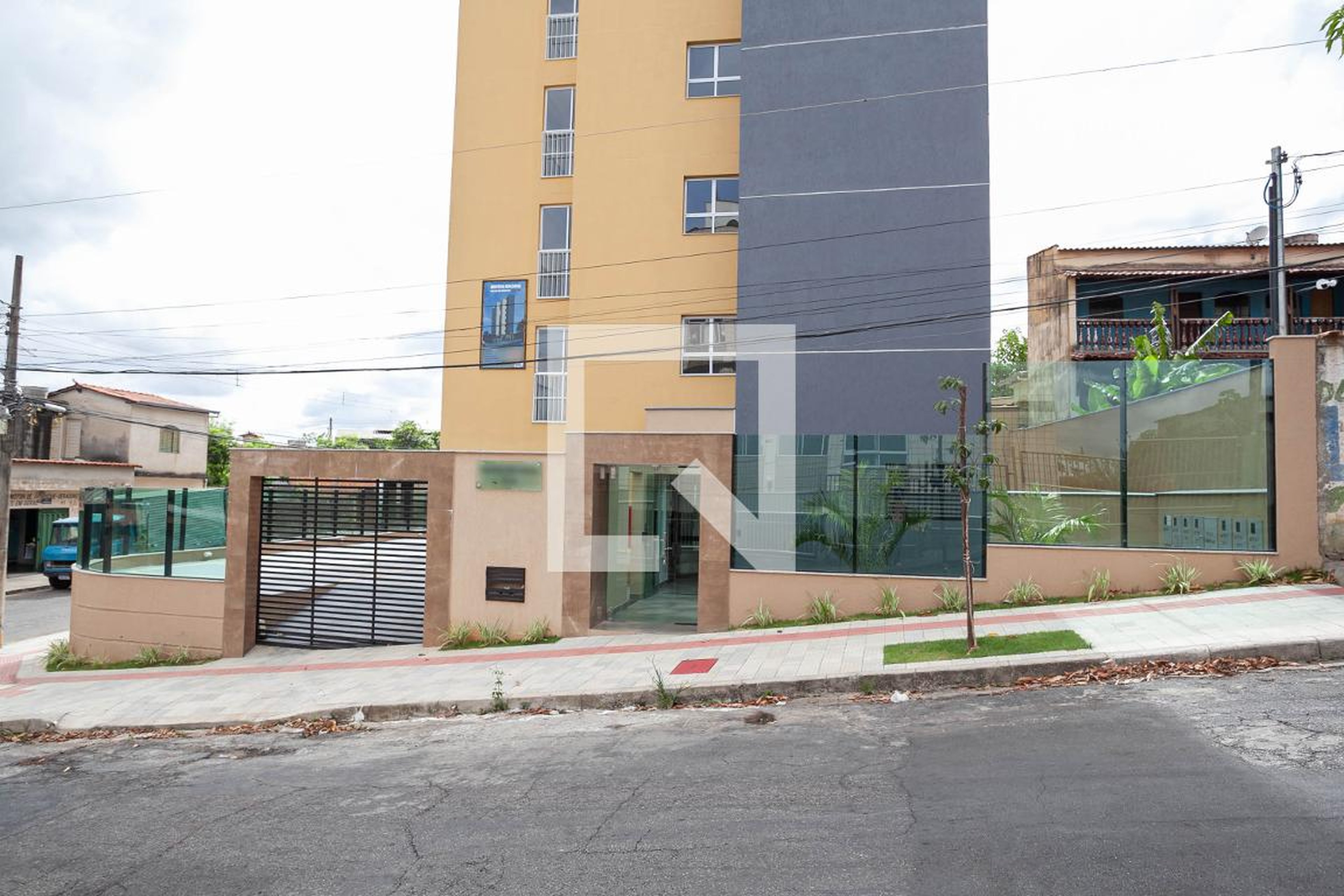 Fachada Condomínio em Rua Austrália, 23