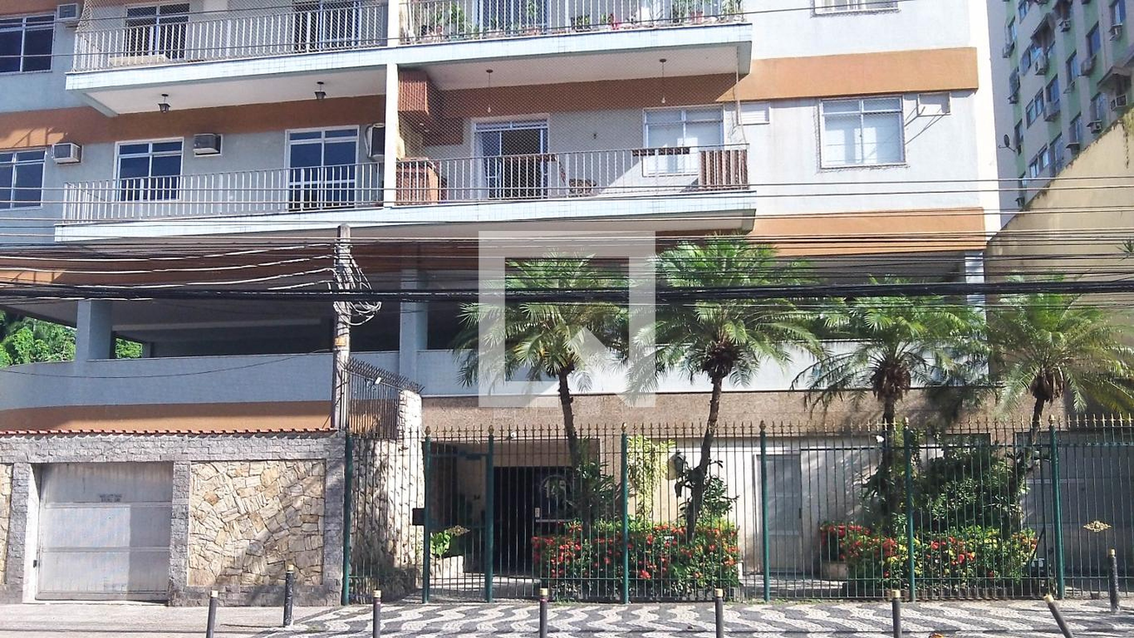 Fachada Edifício Pau Ferro