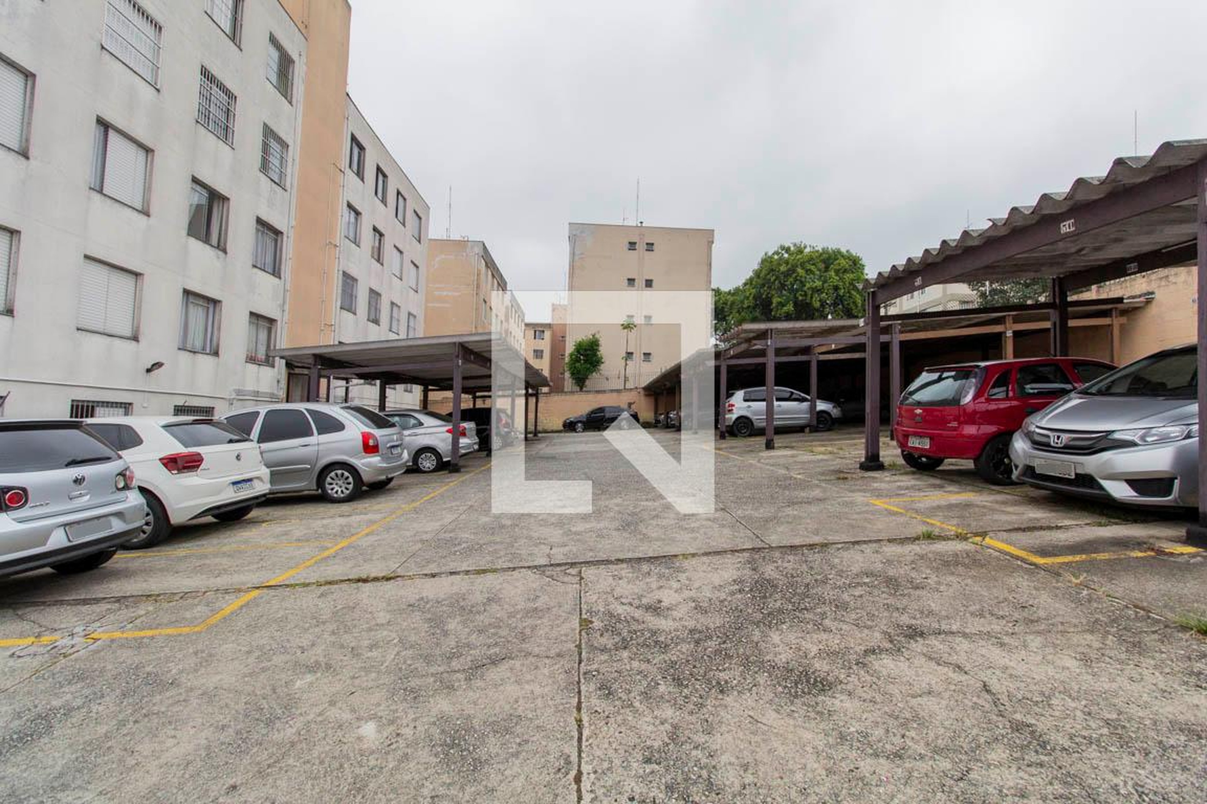 Estacionamento - Jardim das Flores I