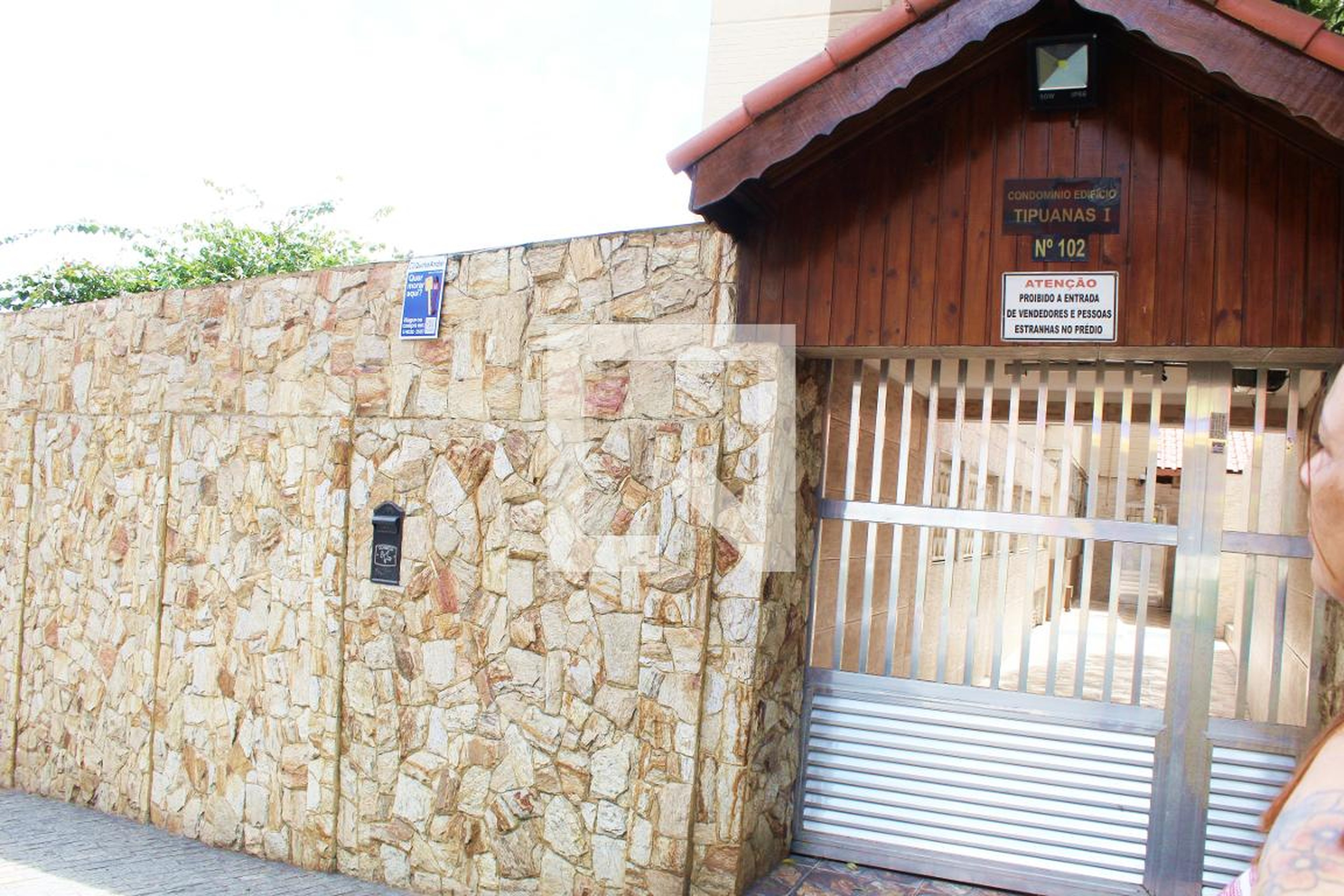 Fachada Condomínio Tipuanas I