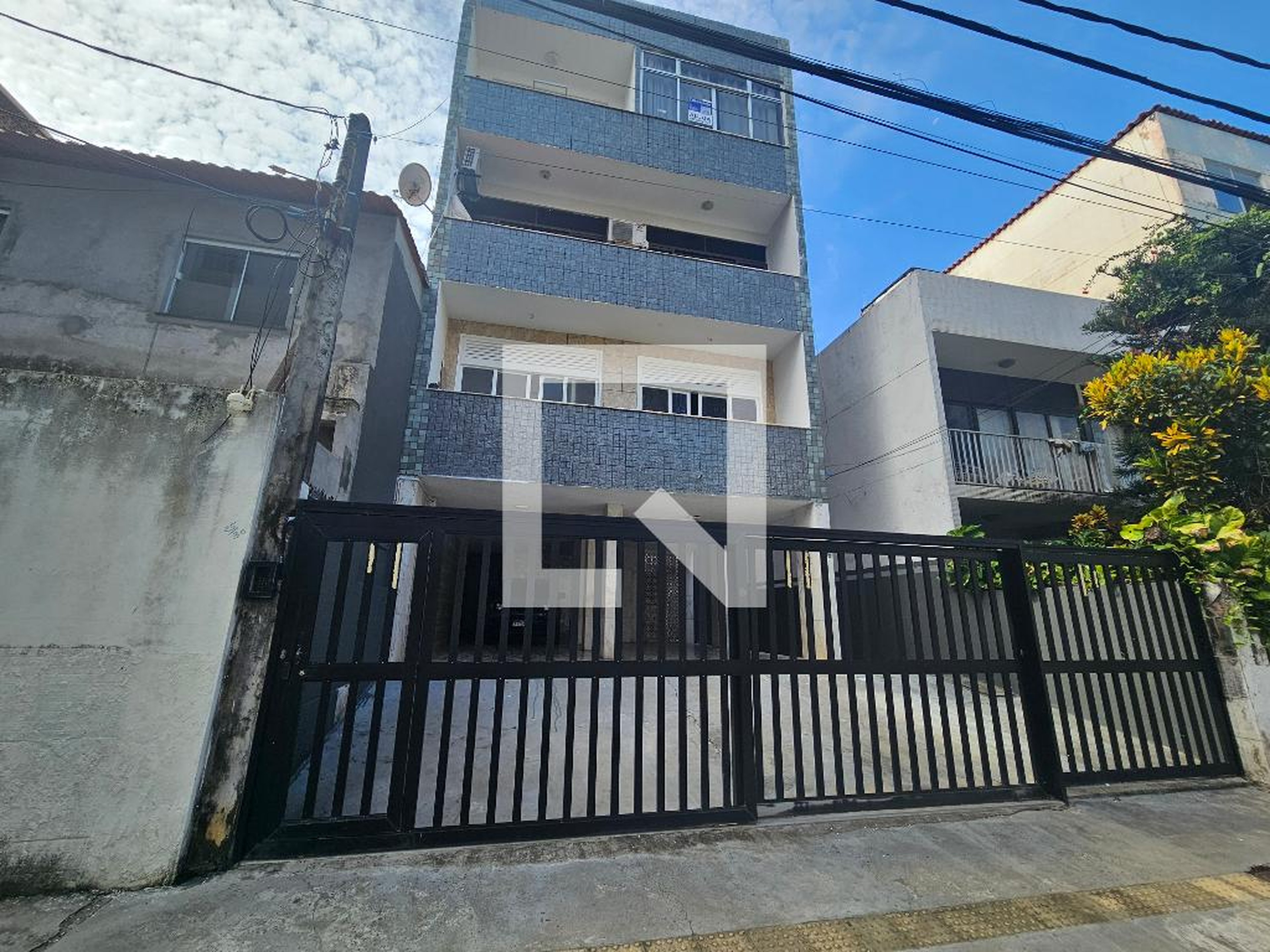 Fachada Condomínio em Rua Greenfeld, 90