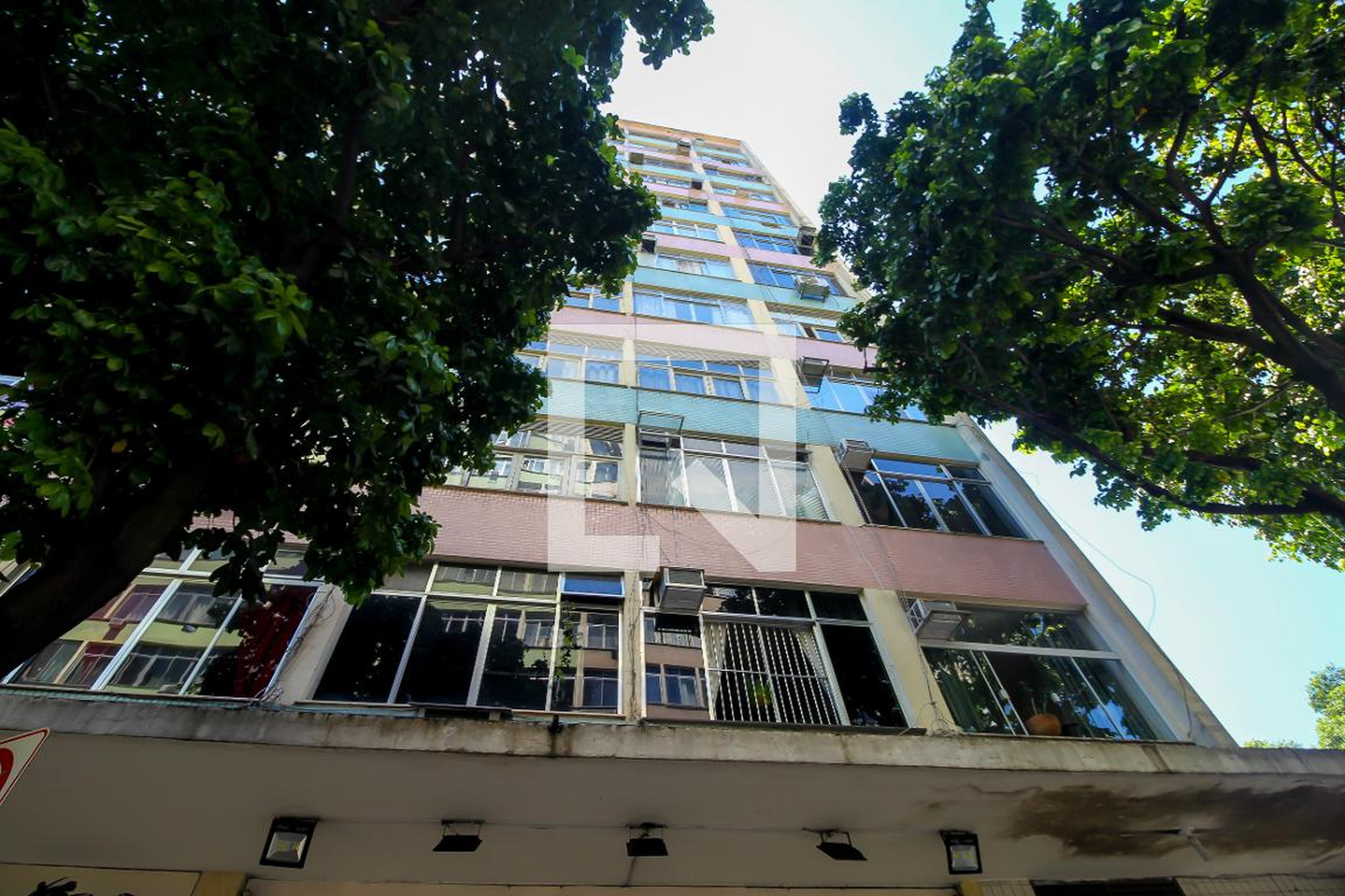 Fachada do Prédio Condomínio em Rua Marquês de Pombal, 61