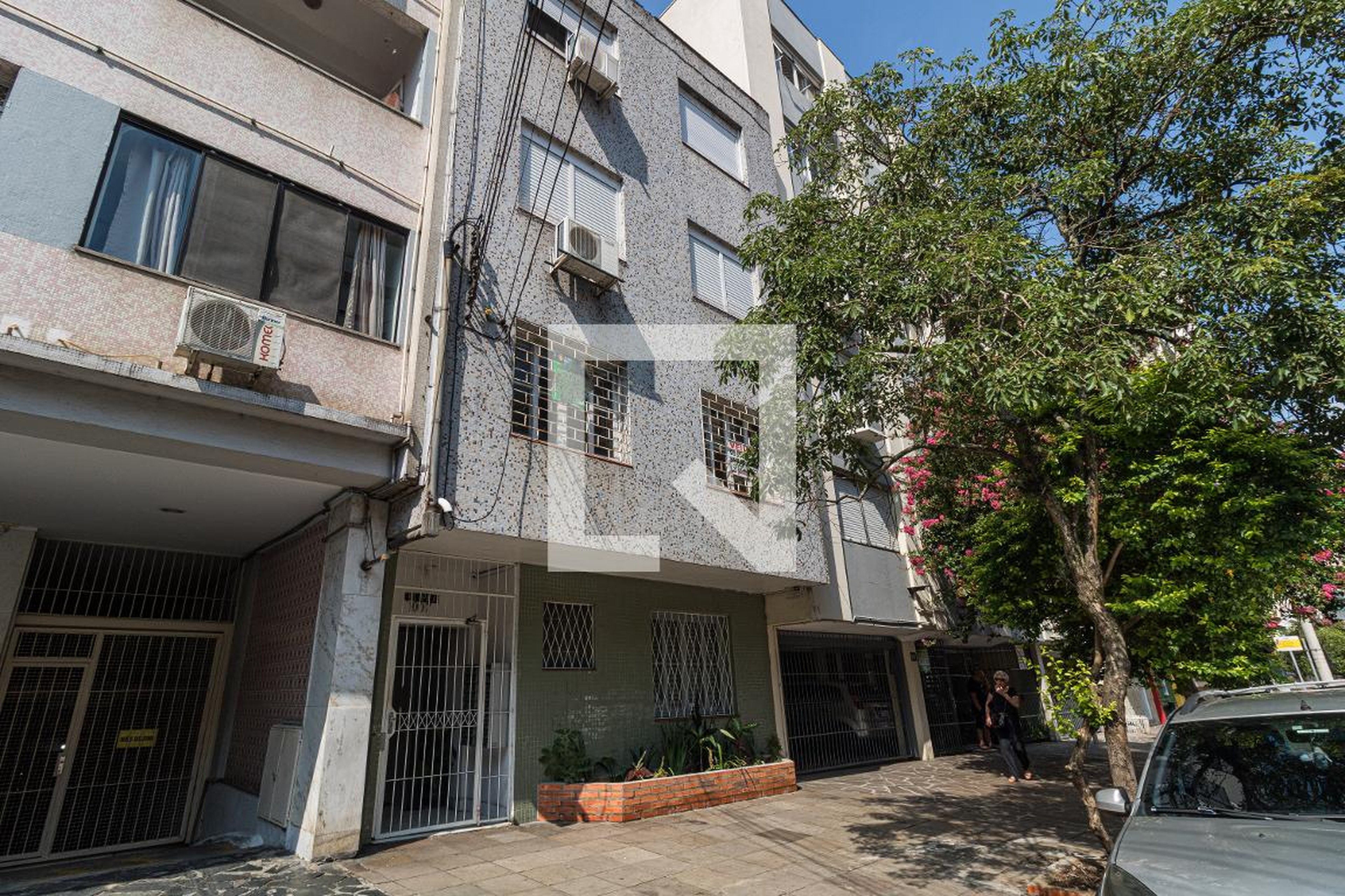 Fachada do Prédio Condomínio em Rua Demétrio Ribeiro, 1007