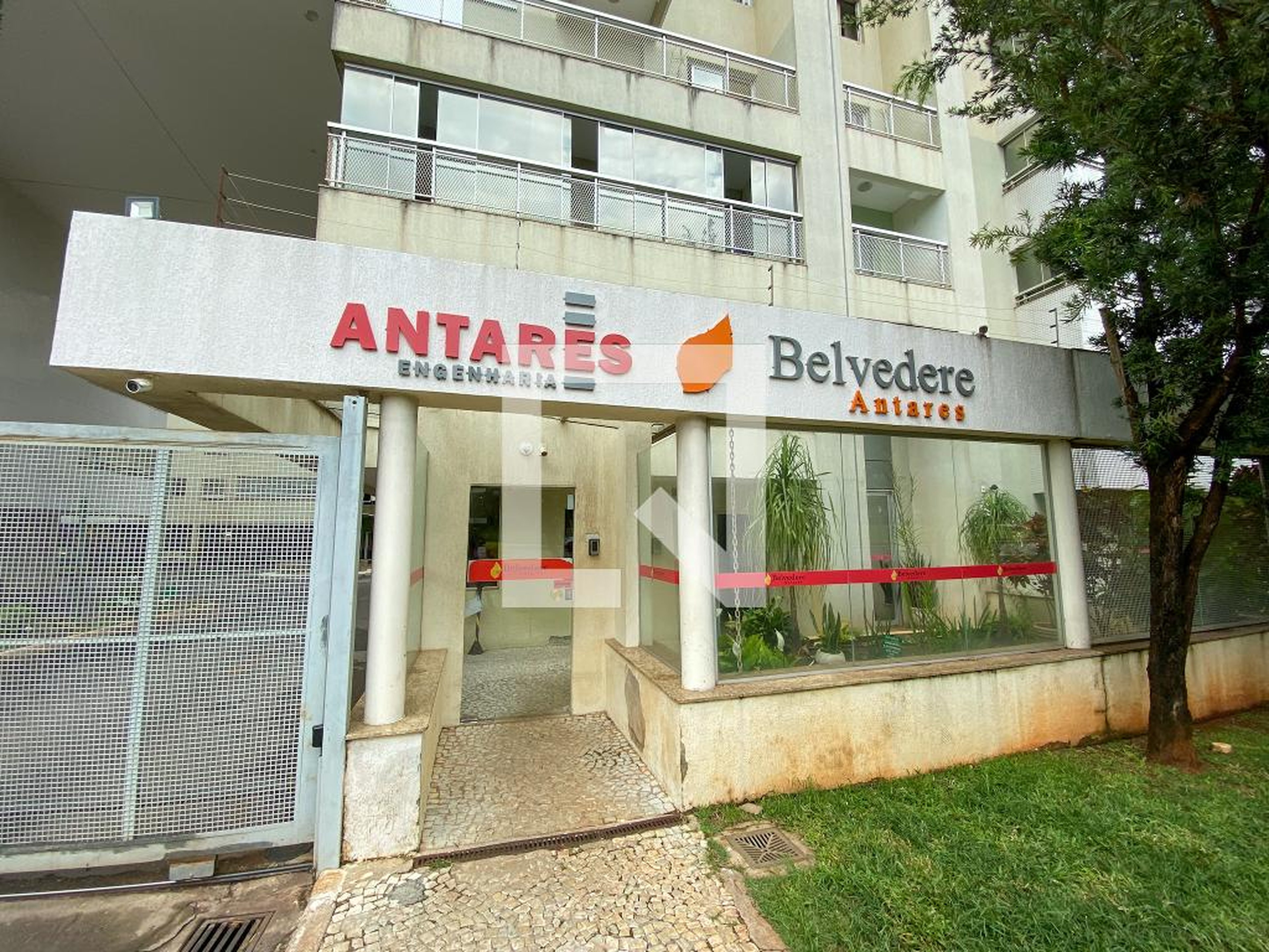 Fachada Condomínio em Área Especial 2, B