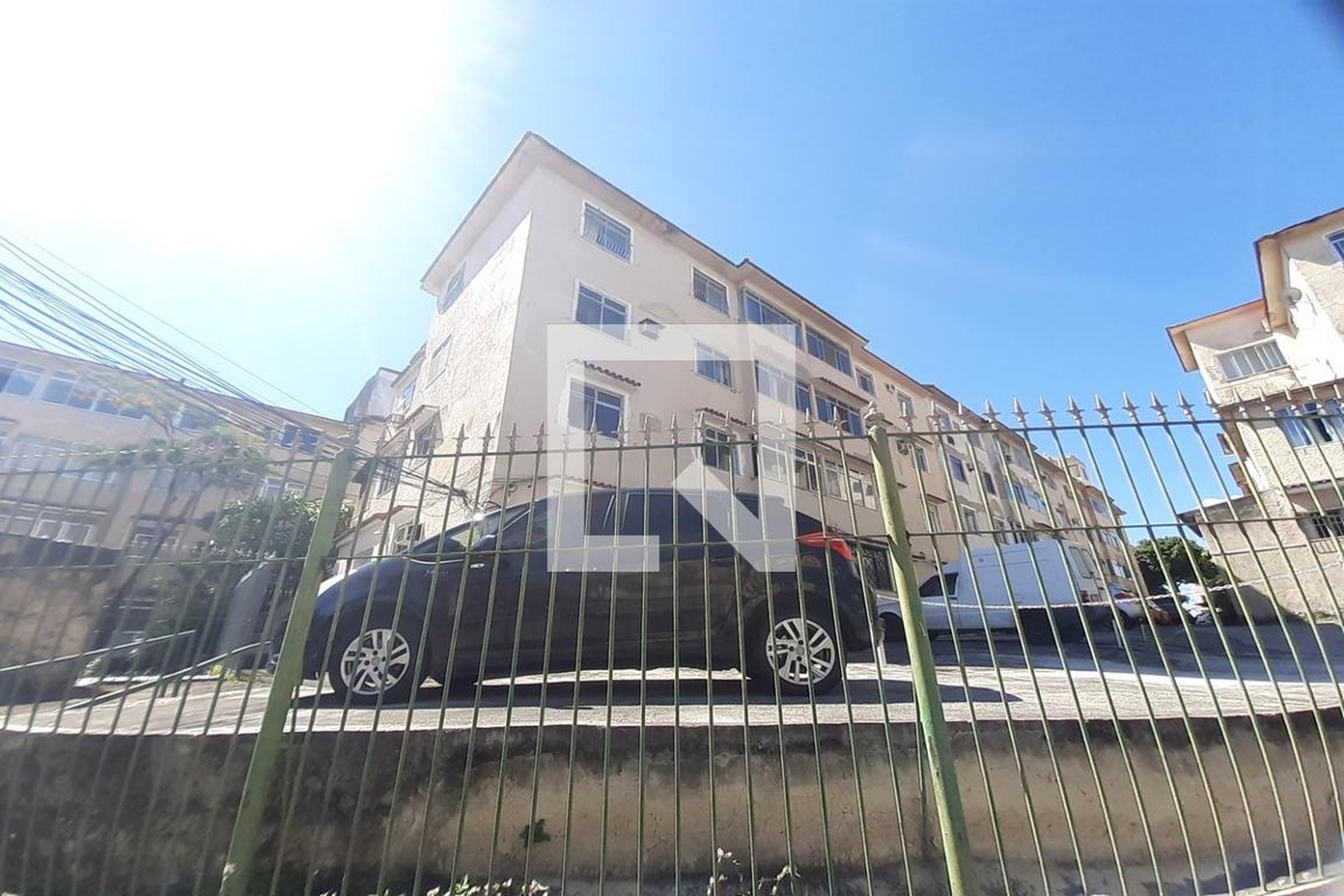 Fachada Condomínio em Rua Vlaminck, 12