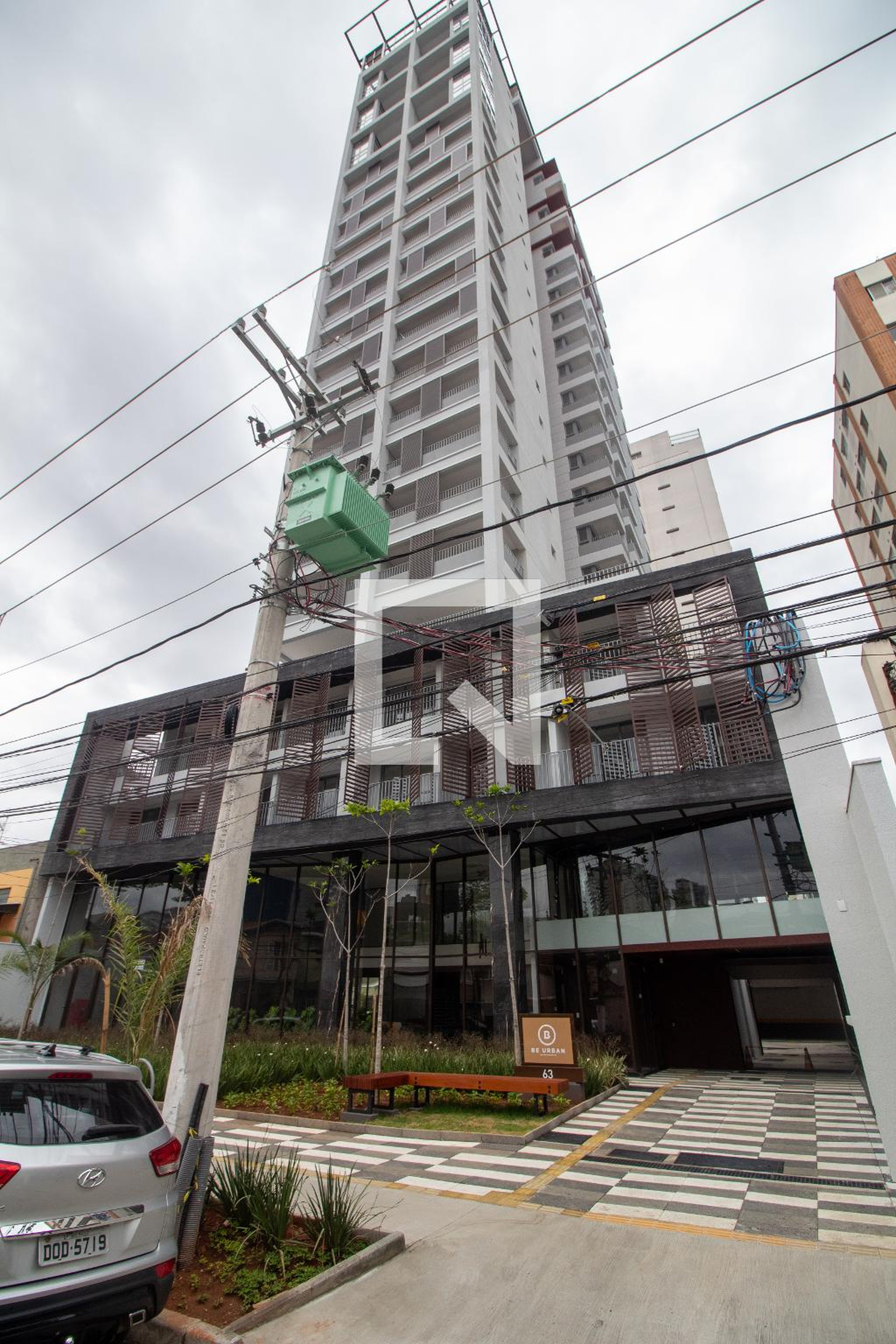 Fachada Condomínio em Rua Joaquim Guarani, 84