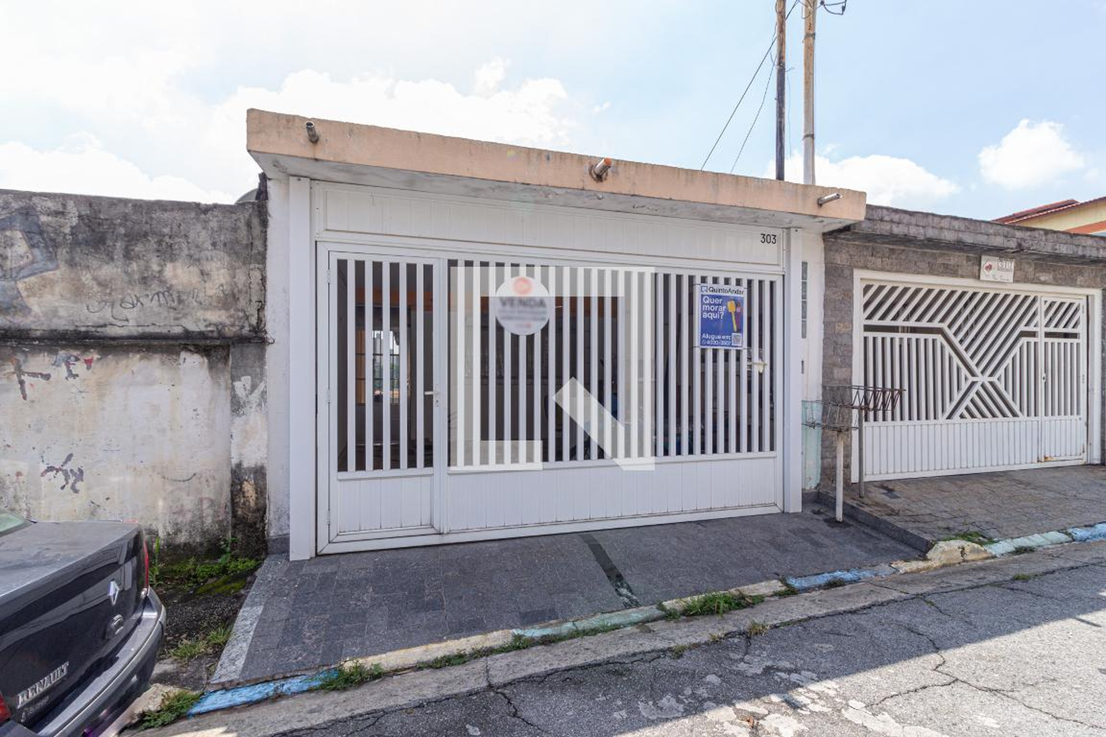 Fachada Condomínio em Rua Cosmos, 303