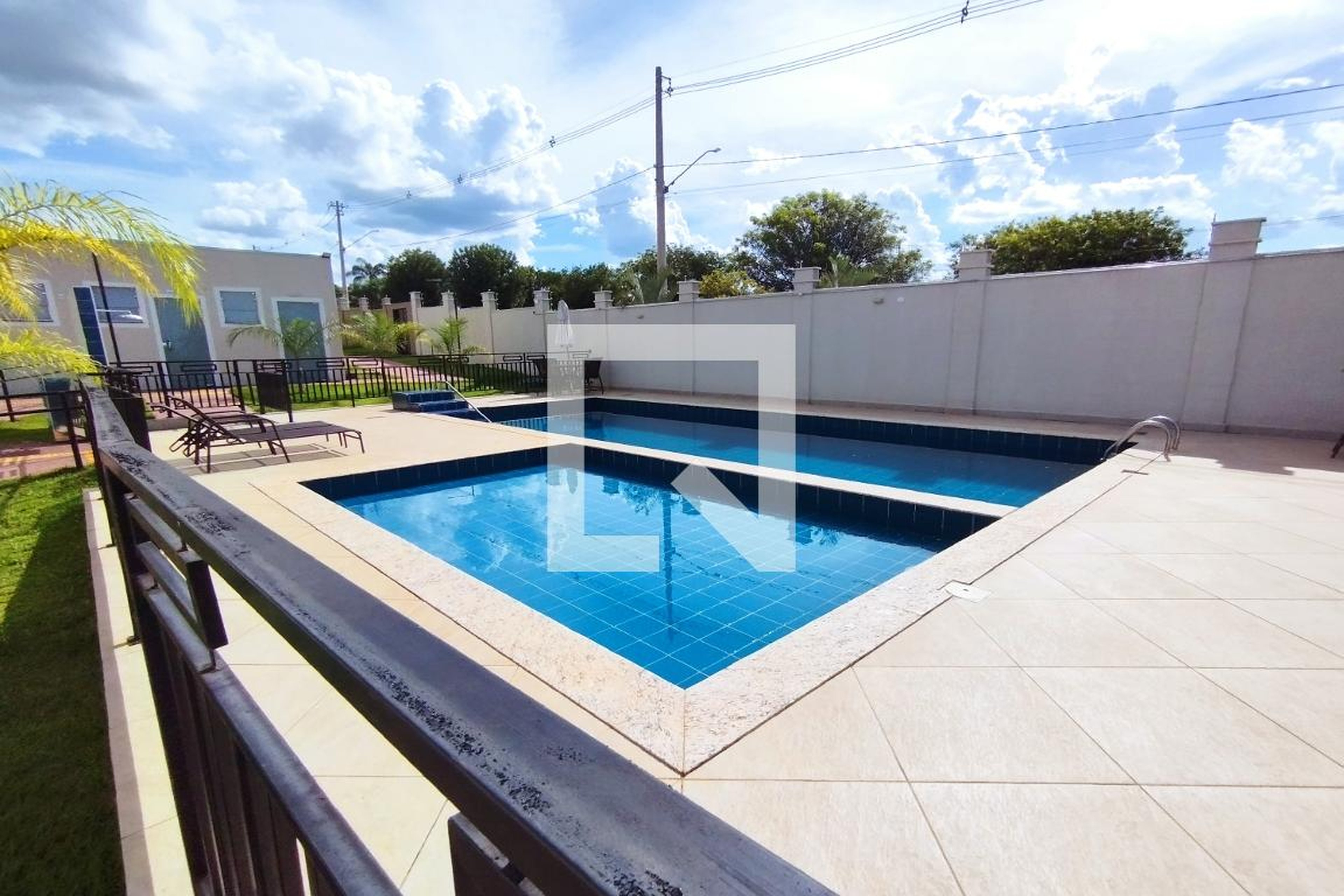 Piscina - Residencial Belveder Towers