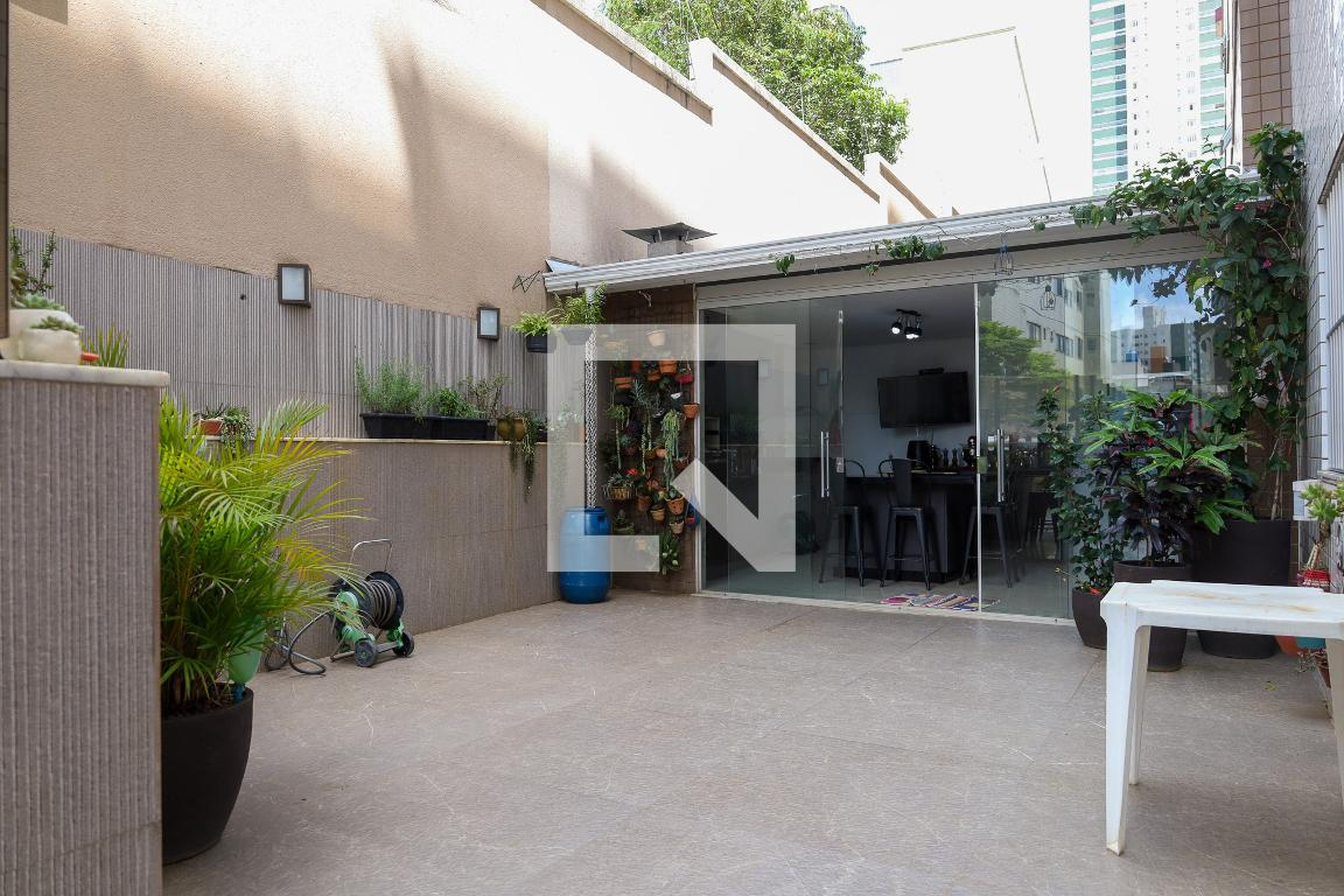 Área externa - Edifício Sestrieri