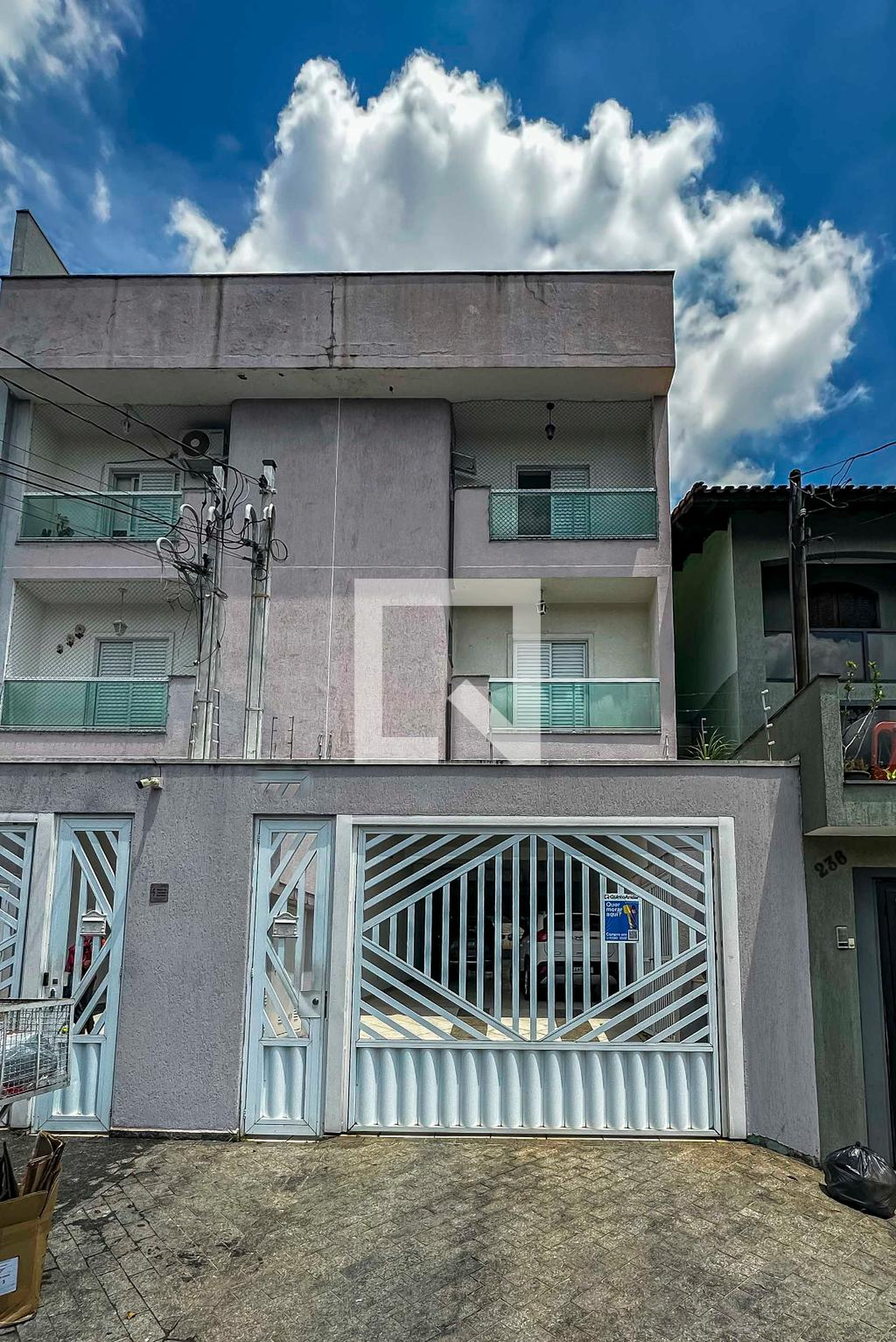 Fachada Condomínio em Rua Cisplatina, 242