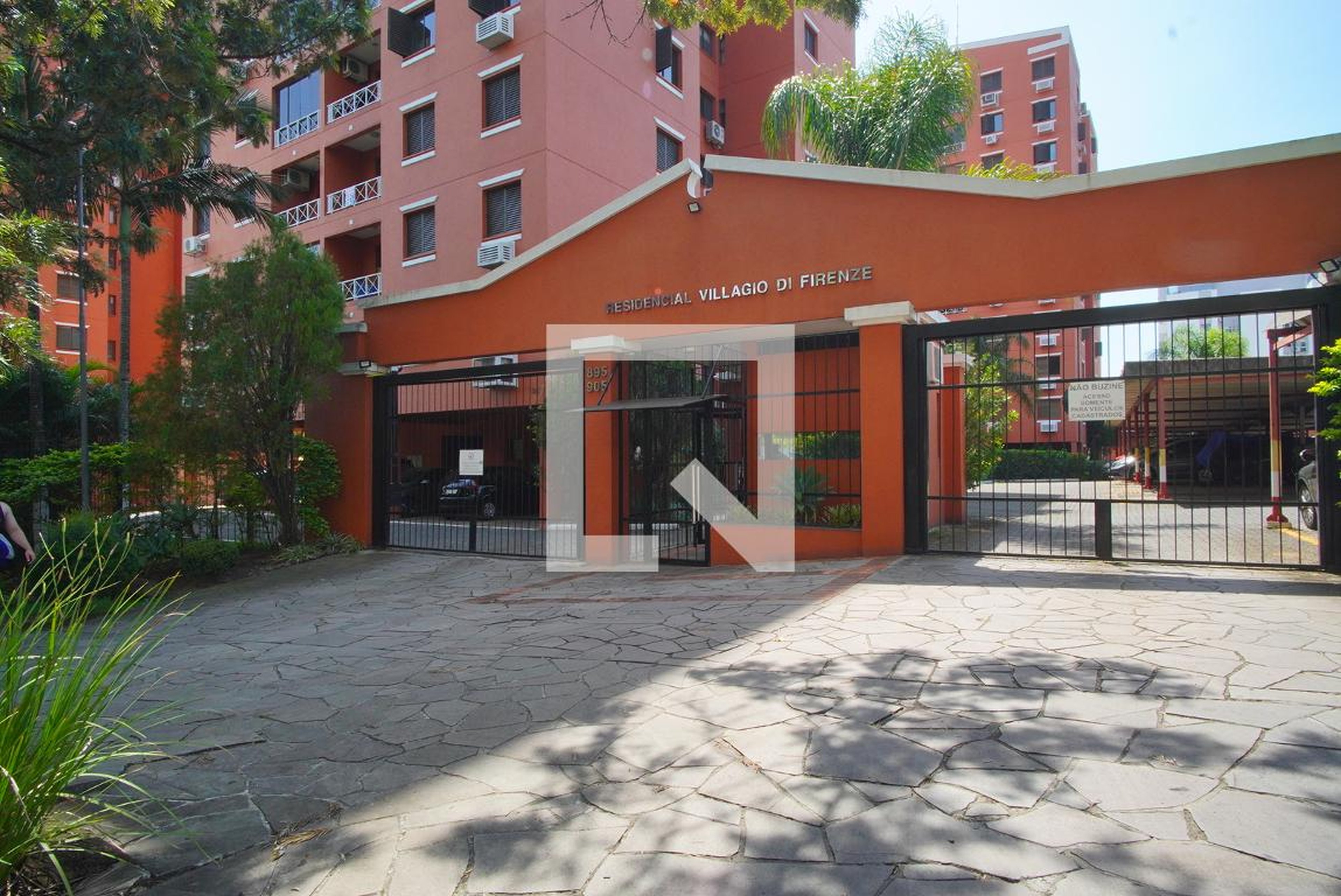 Fachada Condomínio Villagio di Firenzi