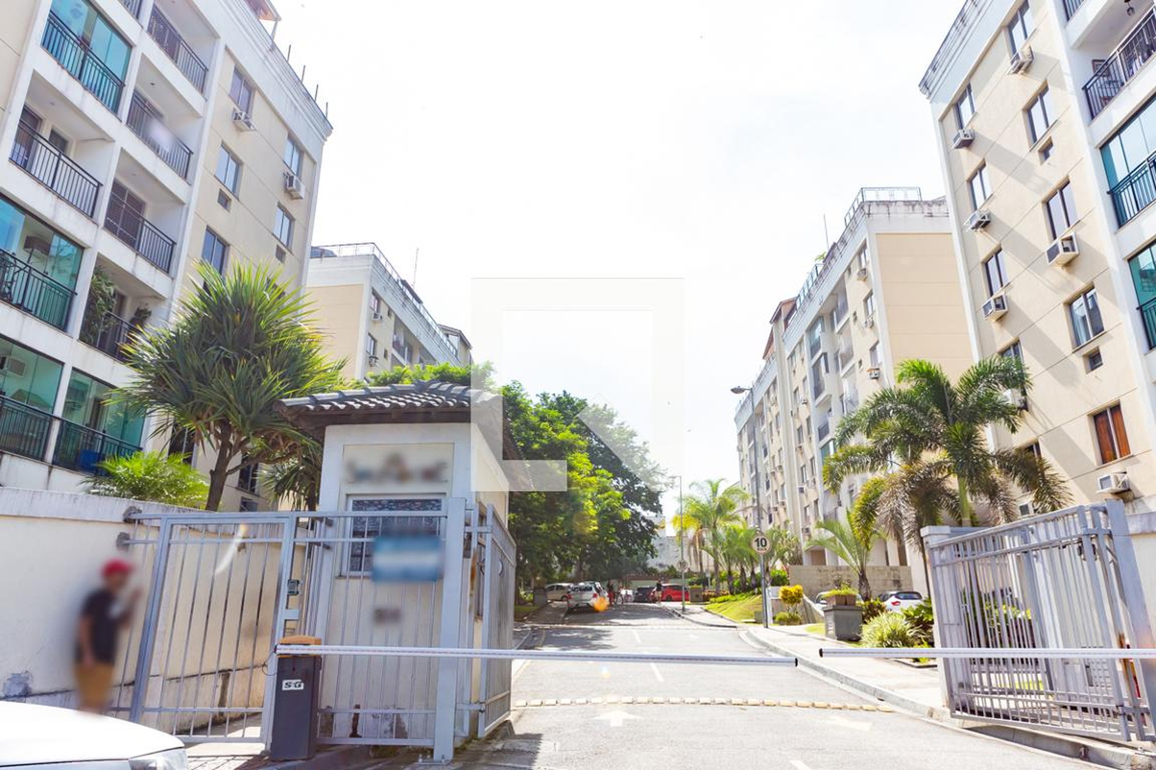 Fachada do condomínio Edifício Porto Brisa V