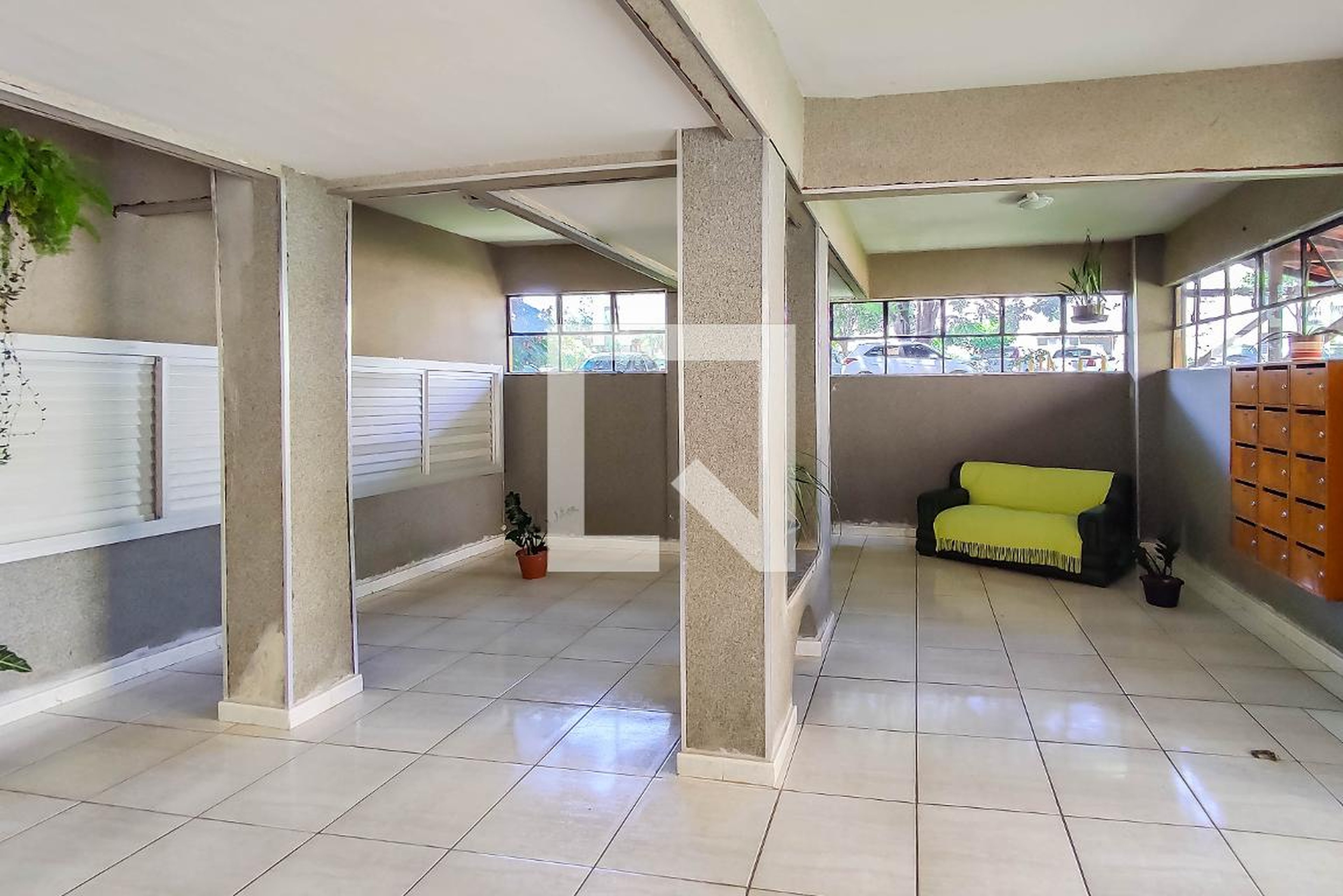 Hall de Entrada Condomínio Henricão