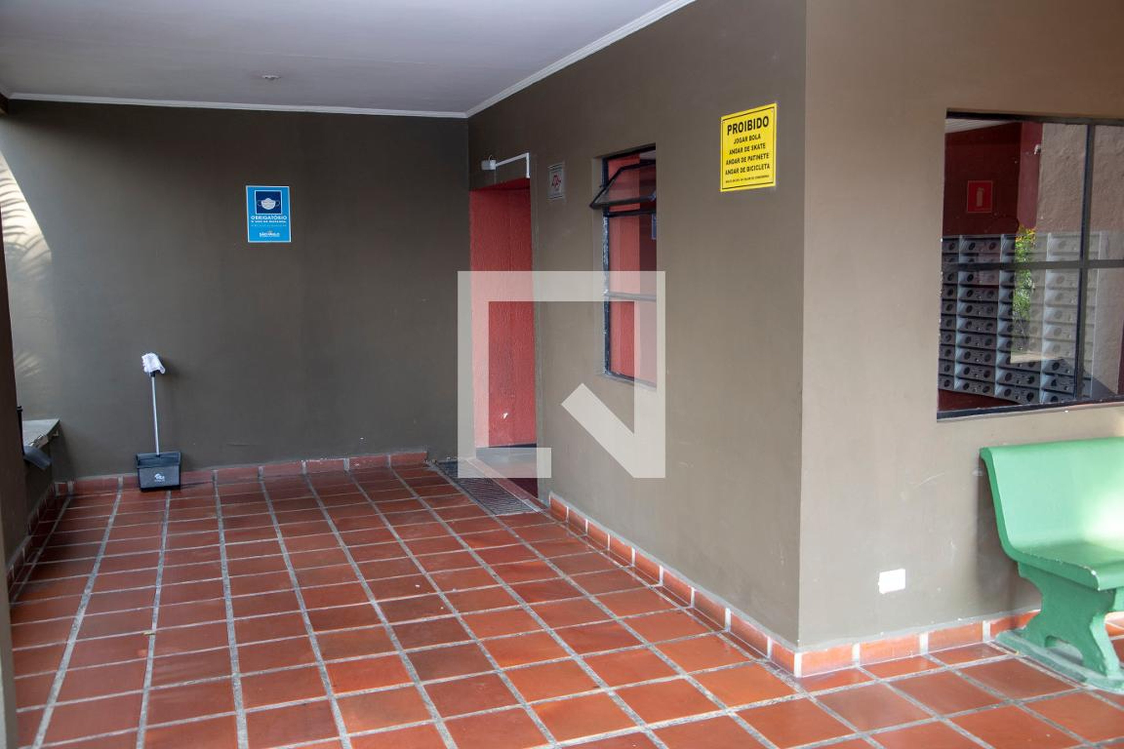 Hall social - Edifício Maurício Troncho de Melo