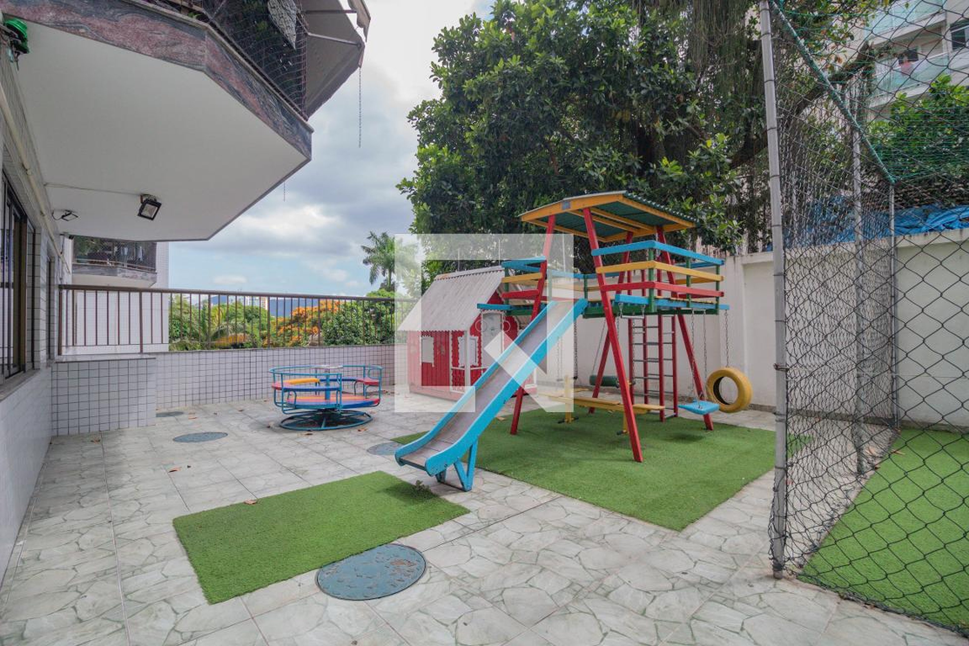 Playground - Edifício Solar dos Girassóis