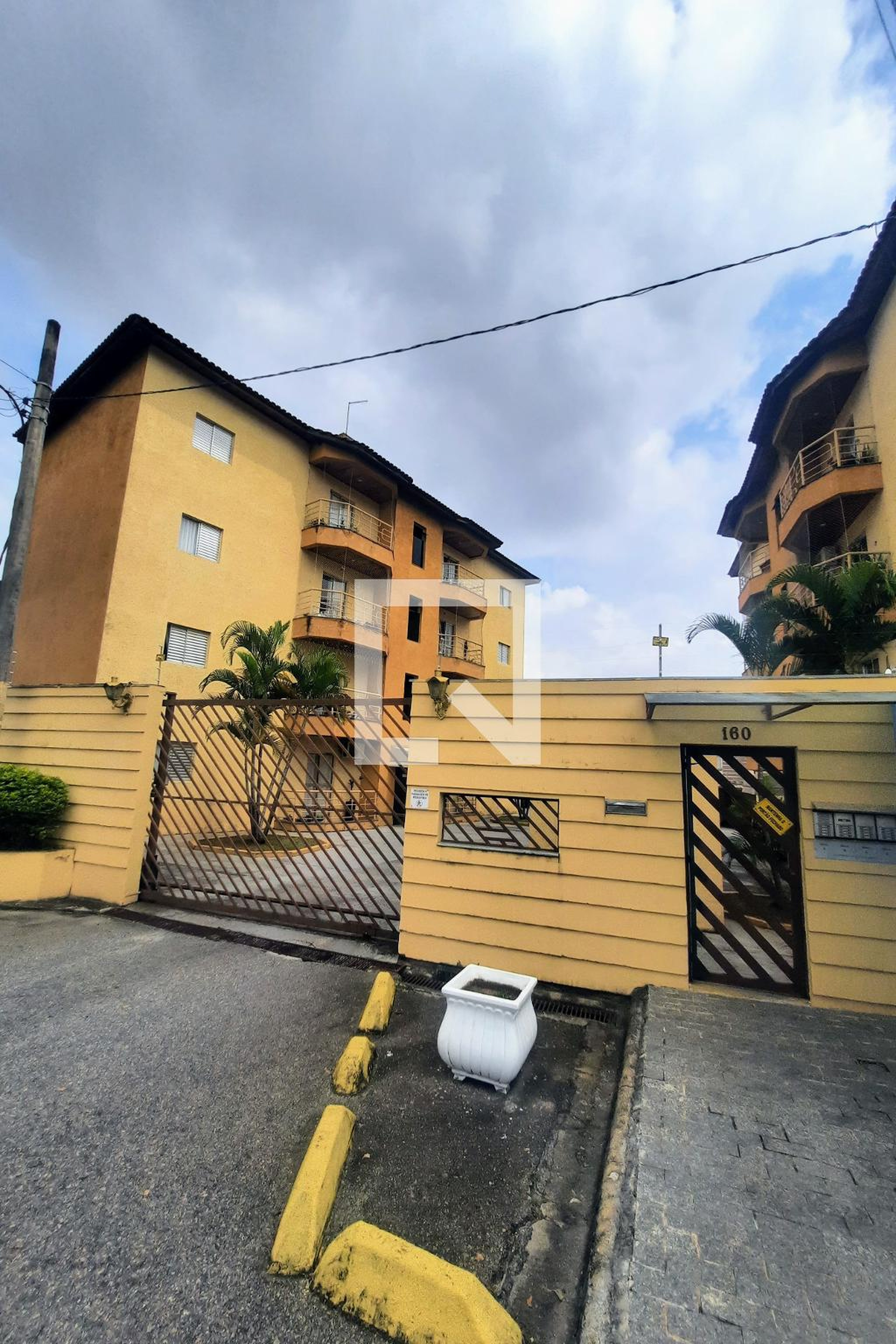 Fachada Condomínio Portal da Espanha