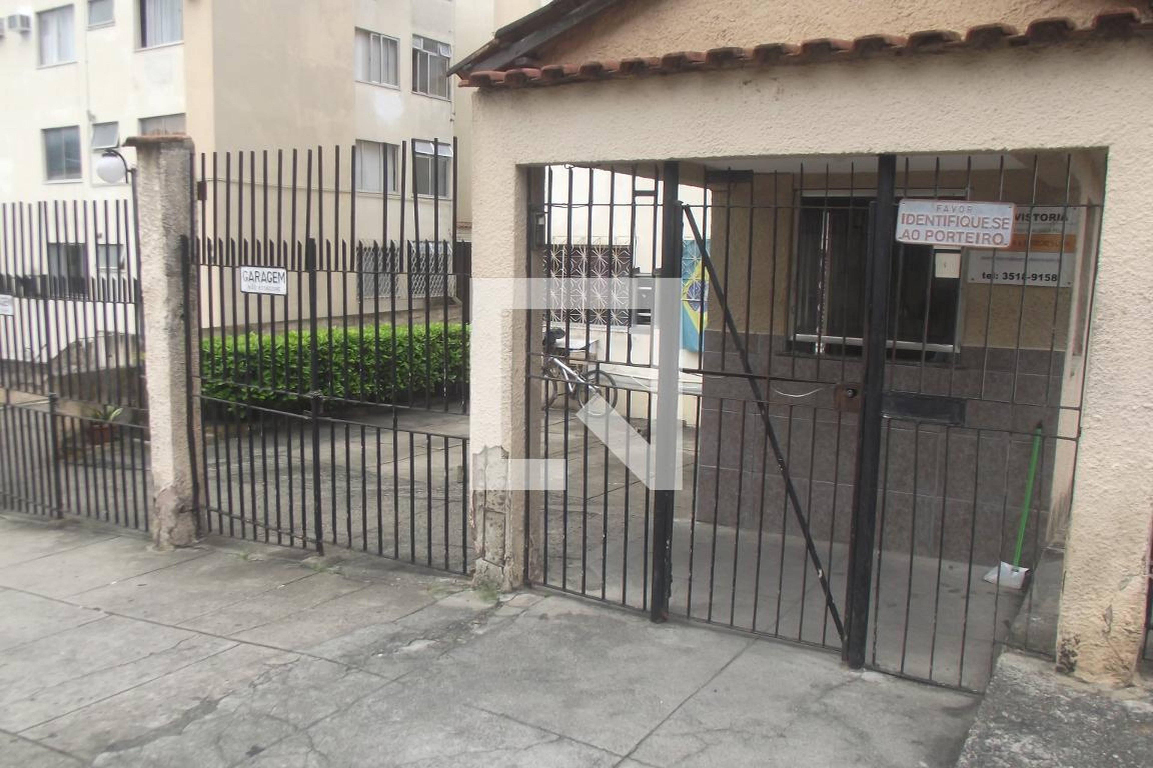 Fachada Condomínio em Rua Valinhos, 135