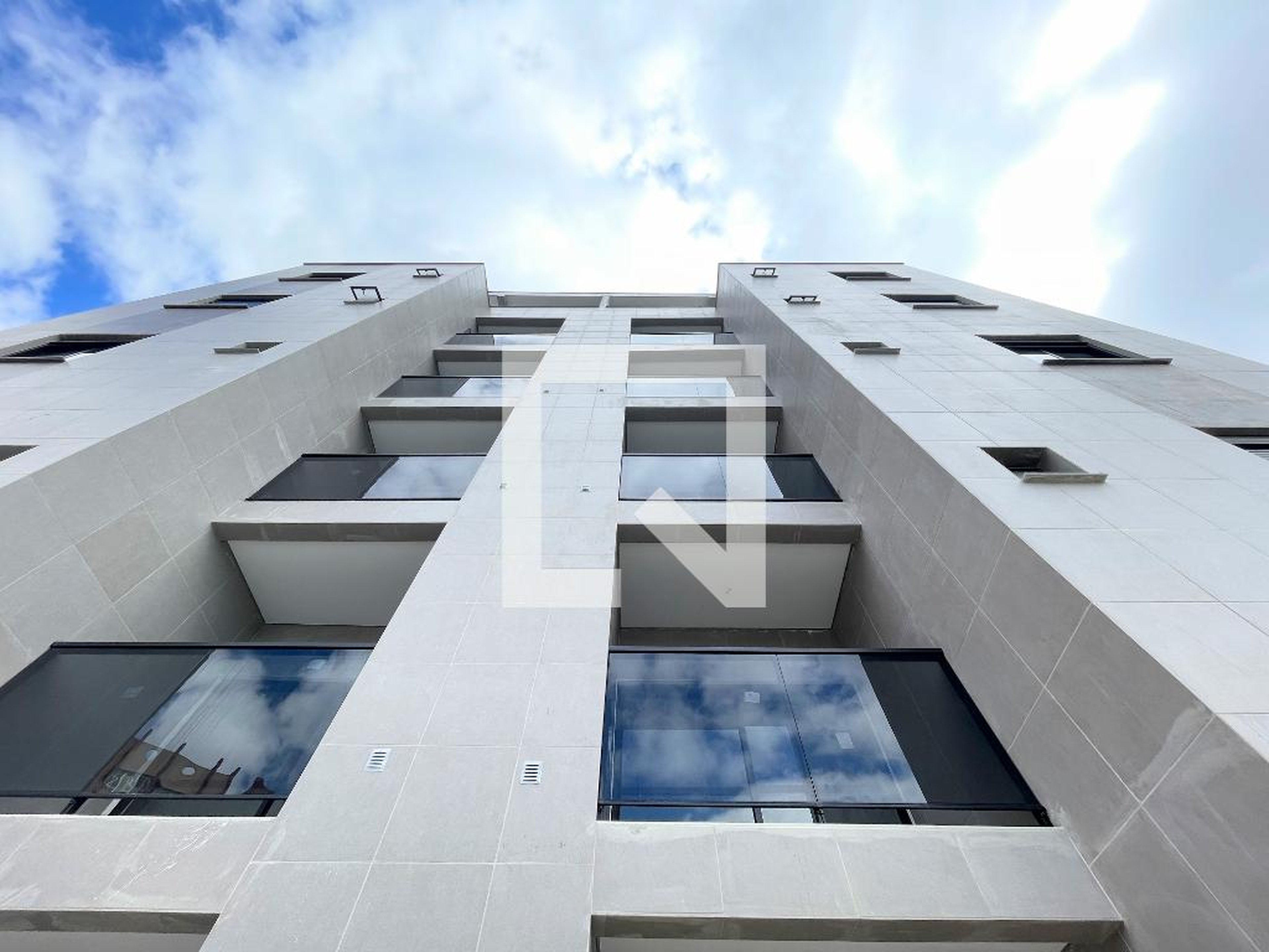 Fachada Condomínio Mida Village