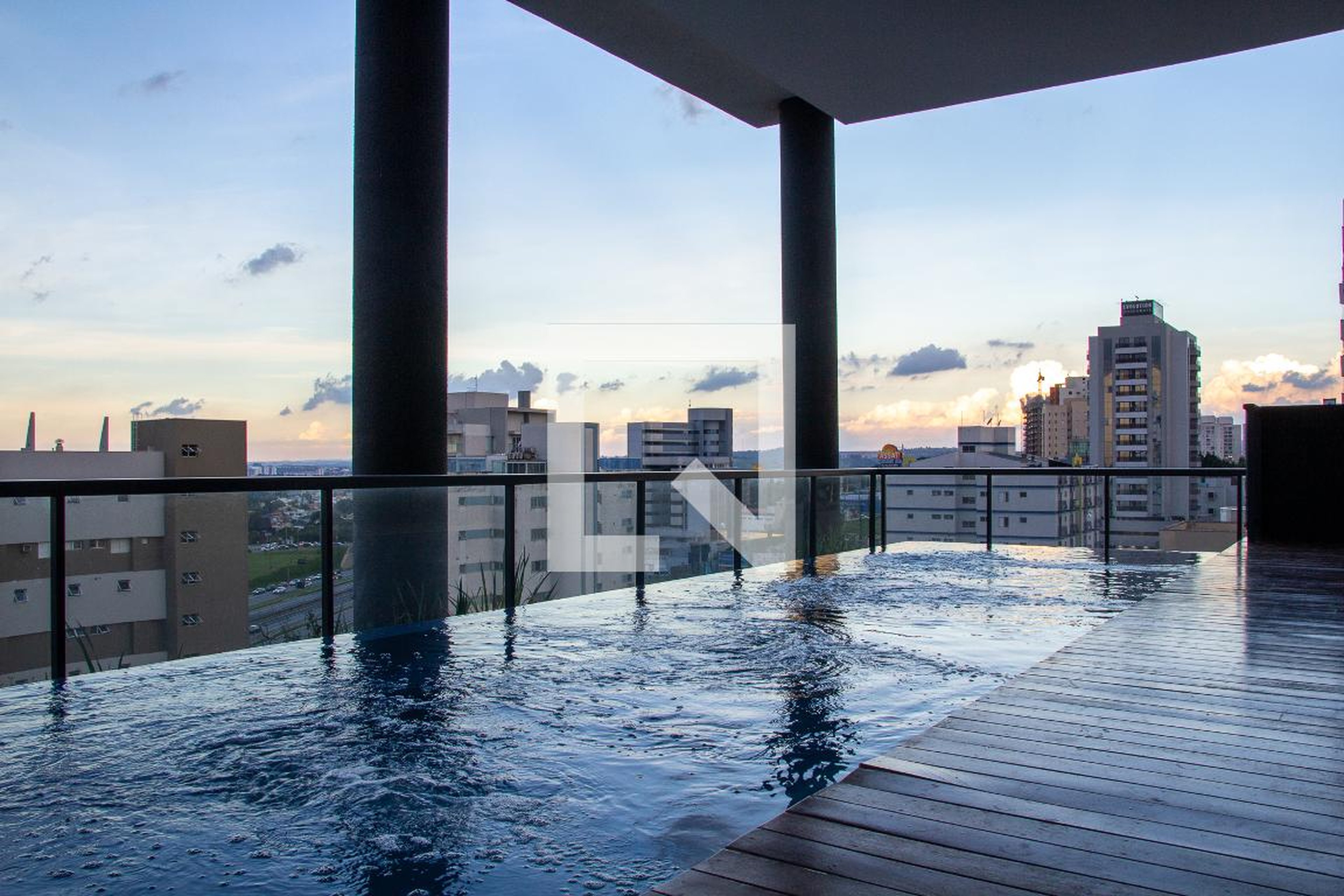 Piscina Coberta - JK Studio