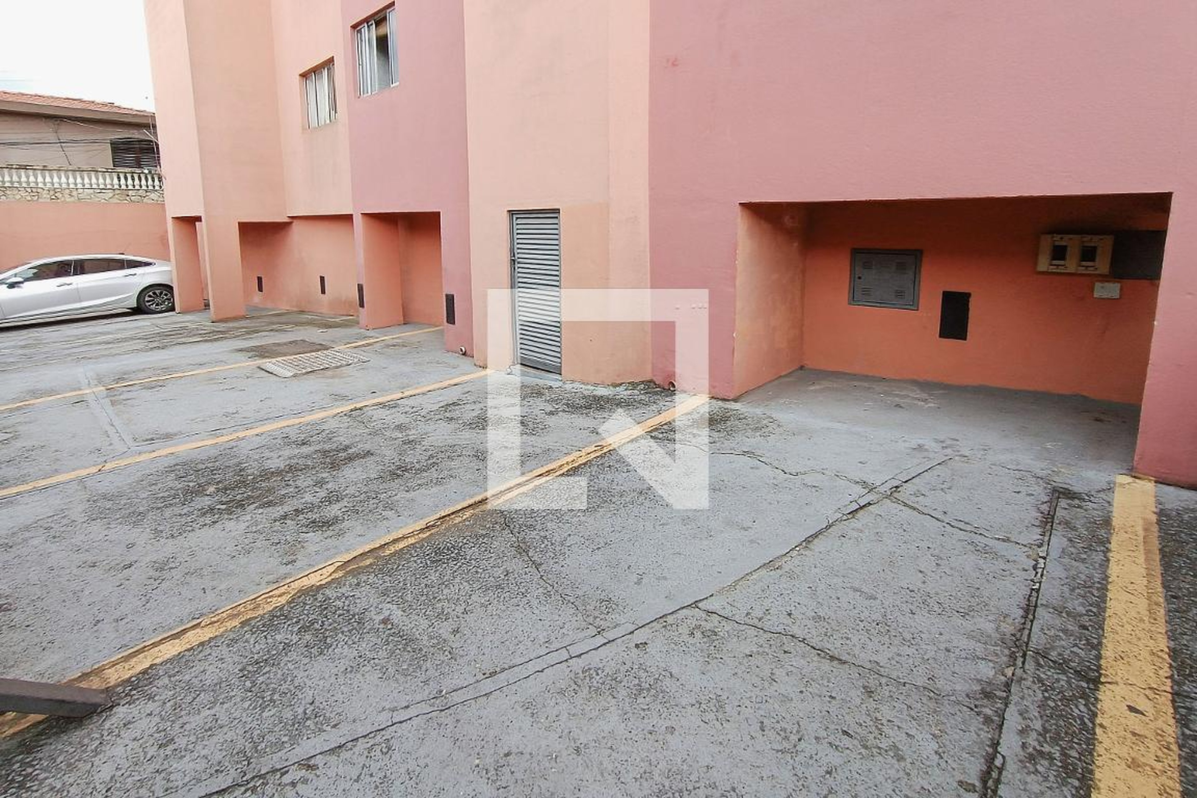 Estacionamento - Edifício Algarve