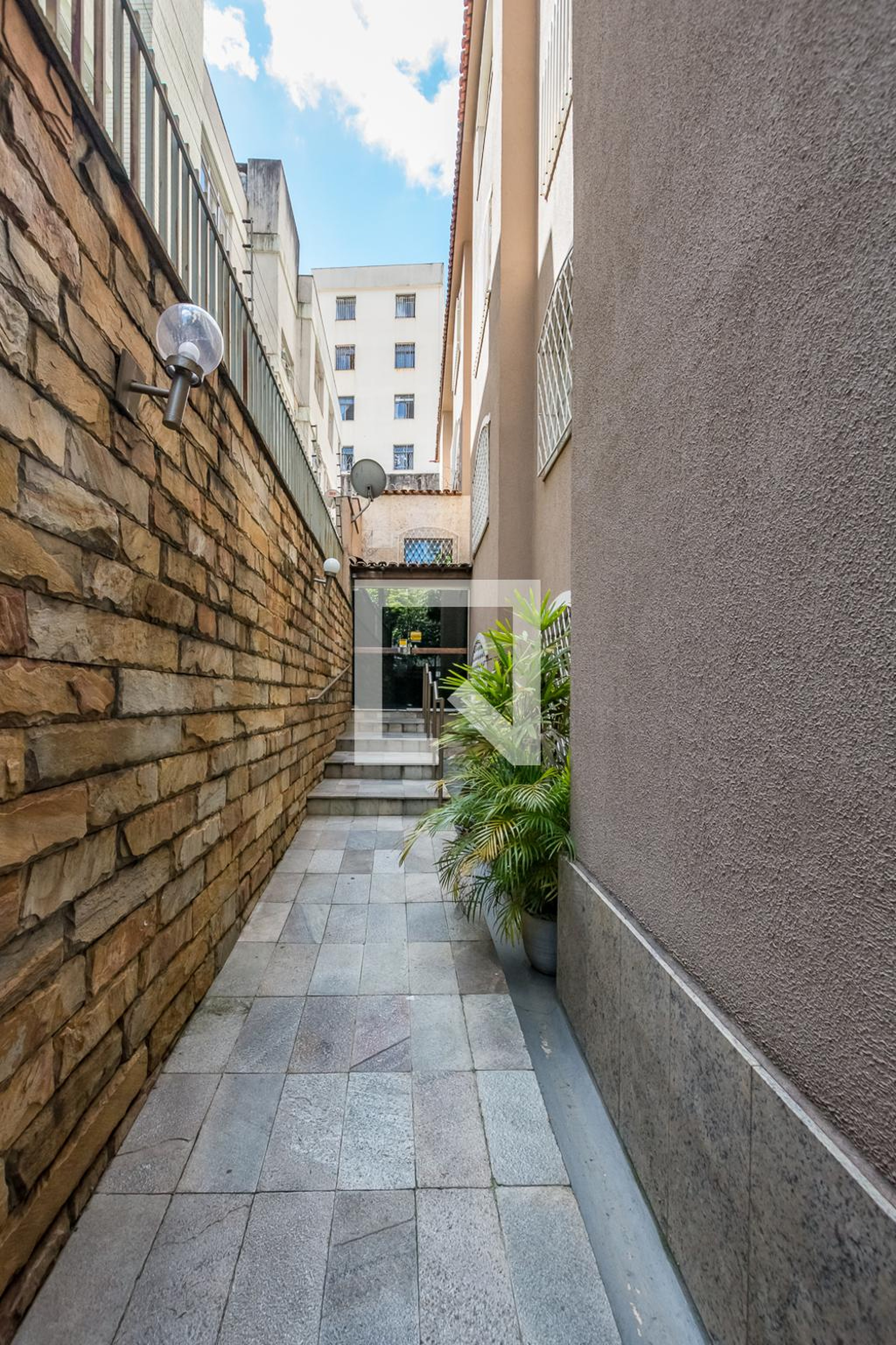 Entrada - Edifício Dona Edith