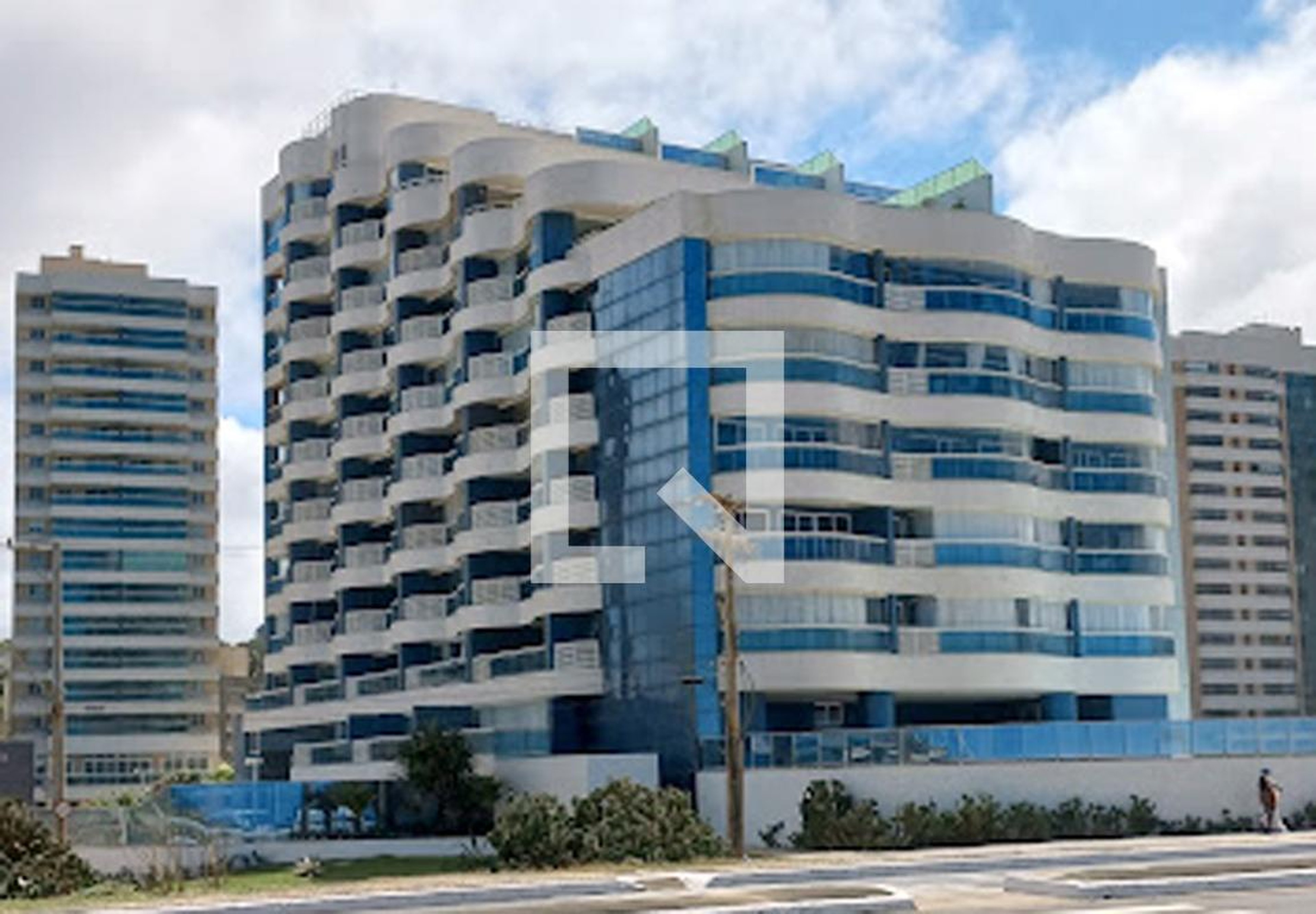 Fachada Condomínio Wave Exclusive Apartments