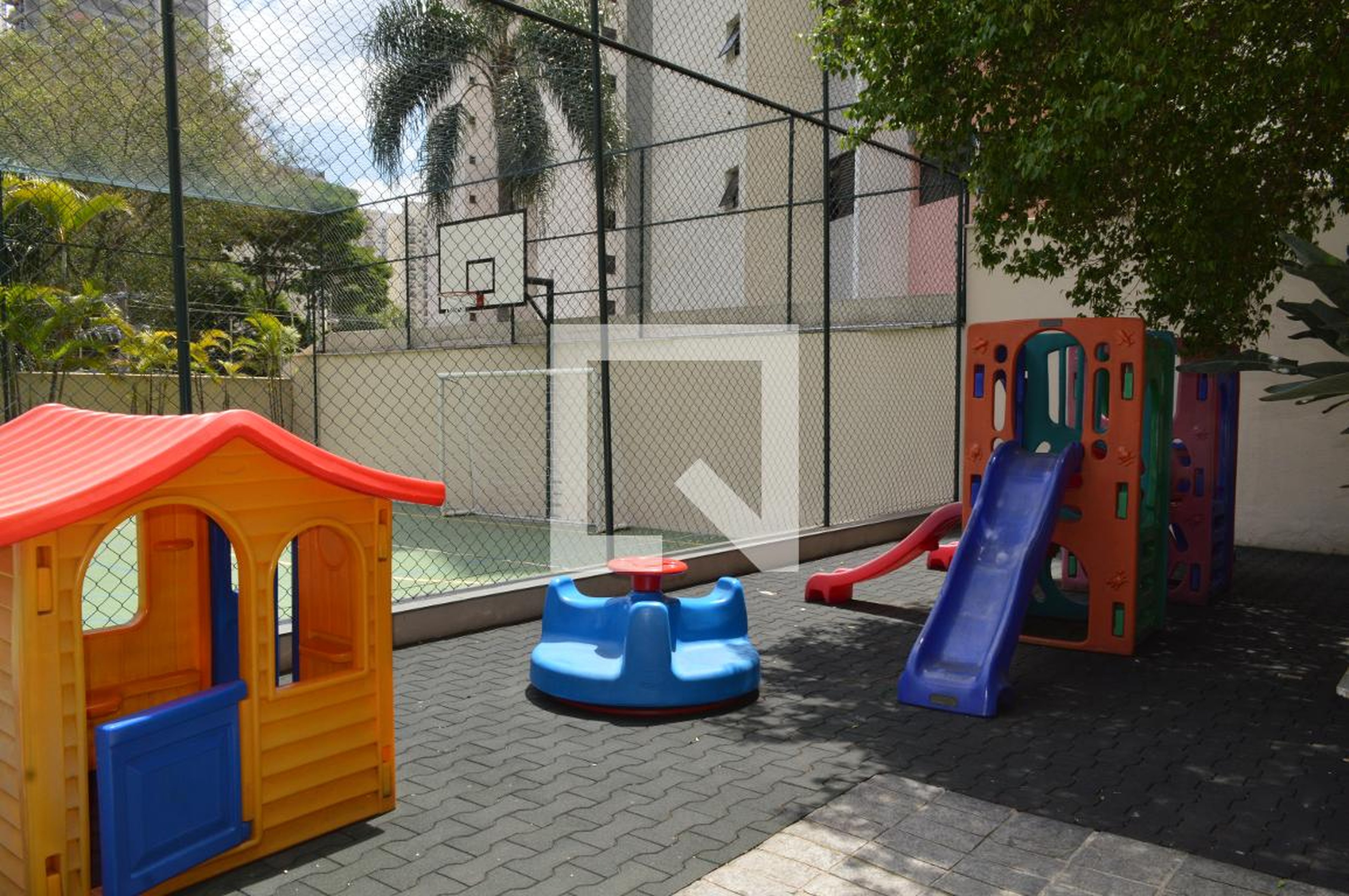 Playground - Edifício Maison Geneve