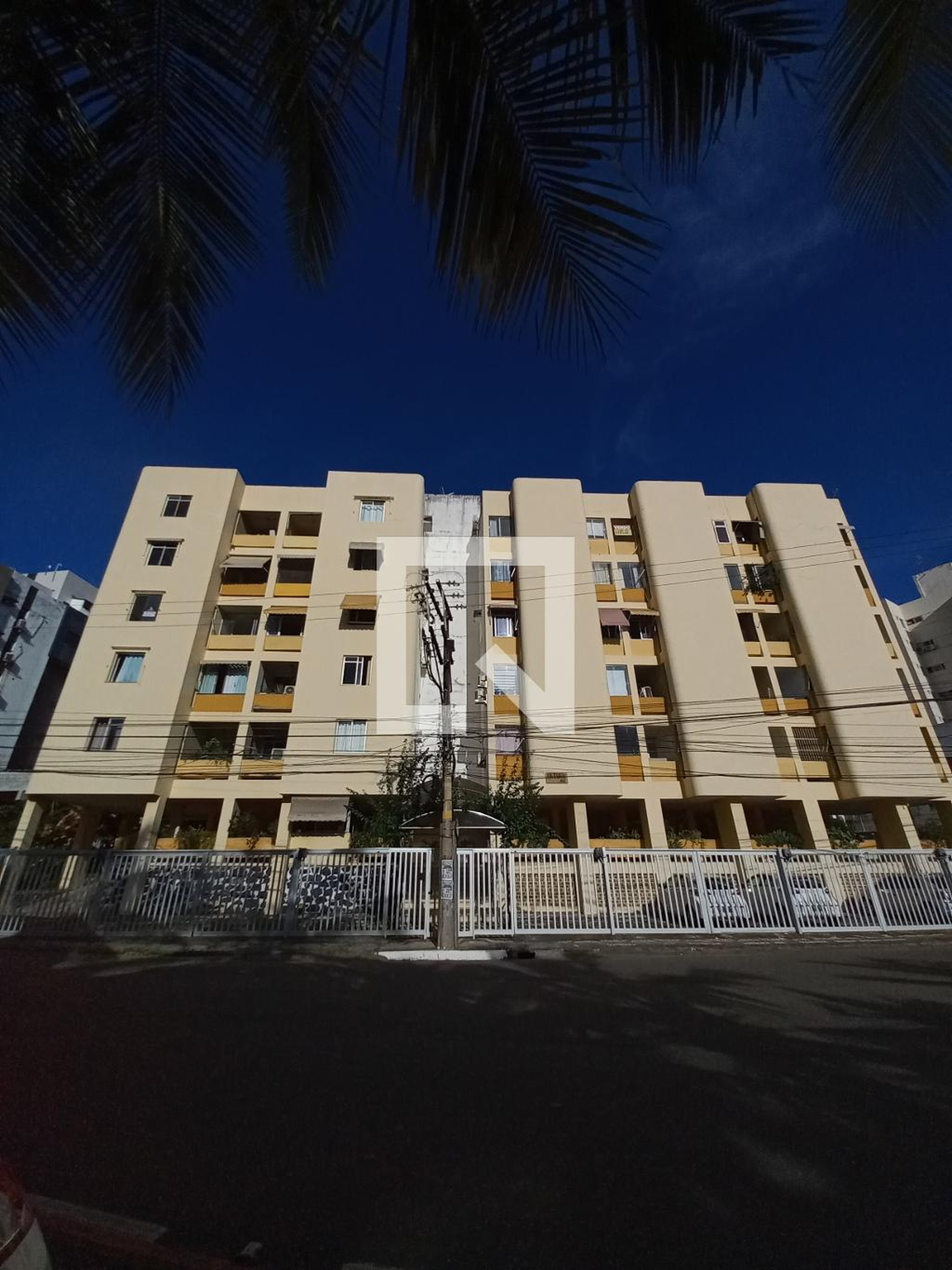 Fachada Condomínio em Avenida Juracy Magalhães Júnior, 461