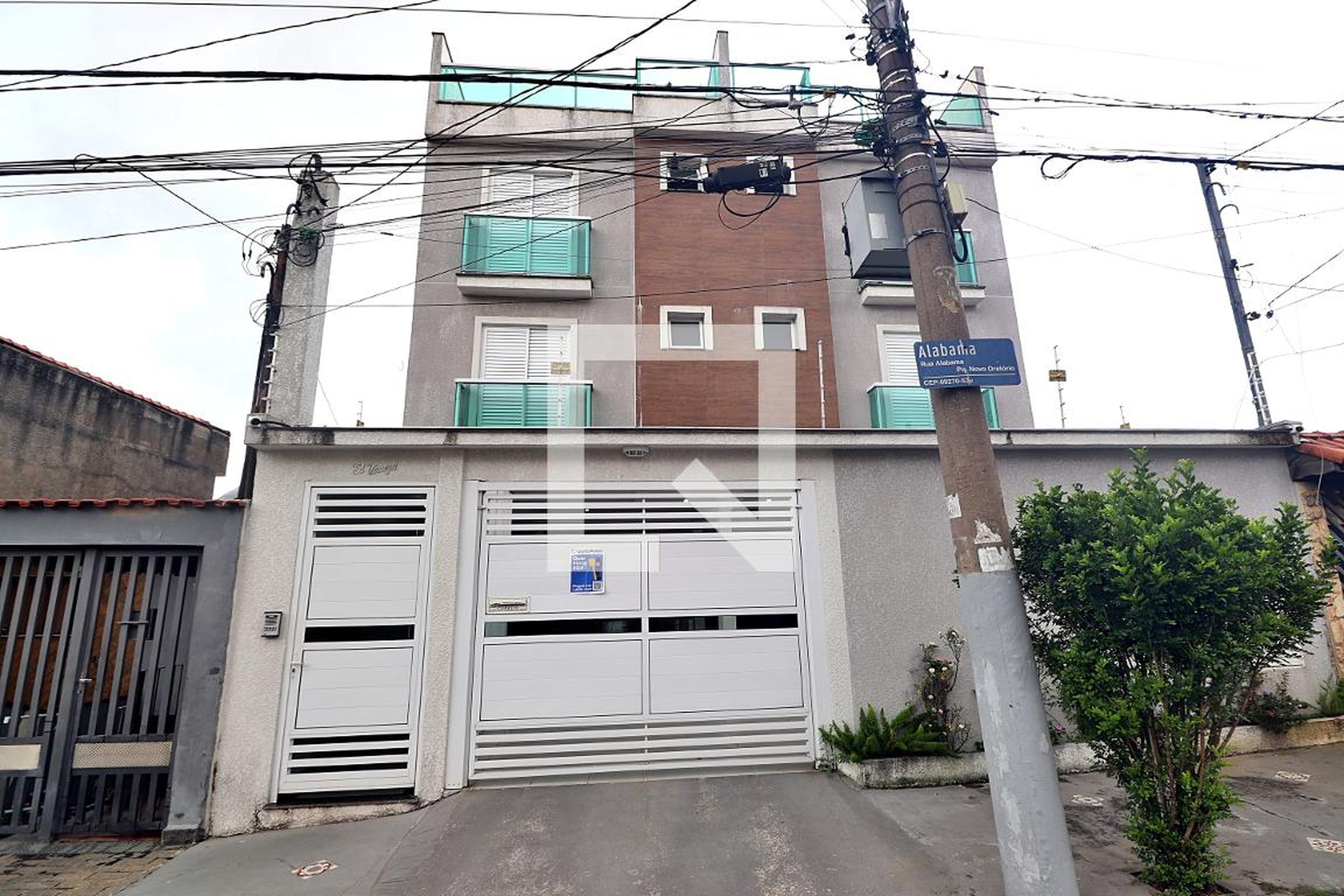 Fachada Condomínio em Rua Alabama, 230