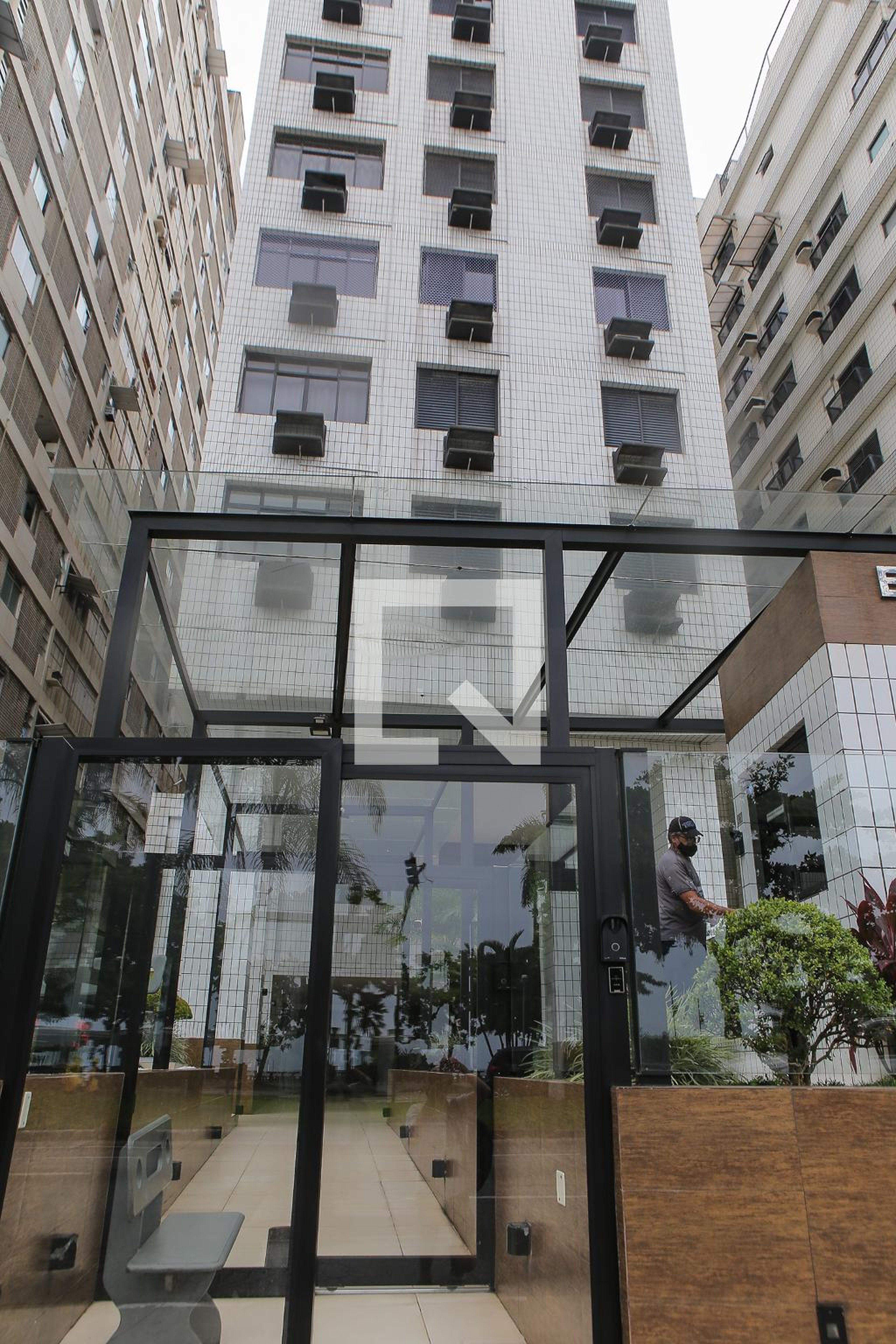 Fachada Condomínio em Avenida Presidente Wilson, 120