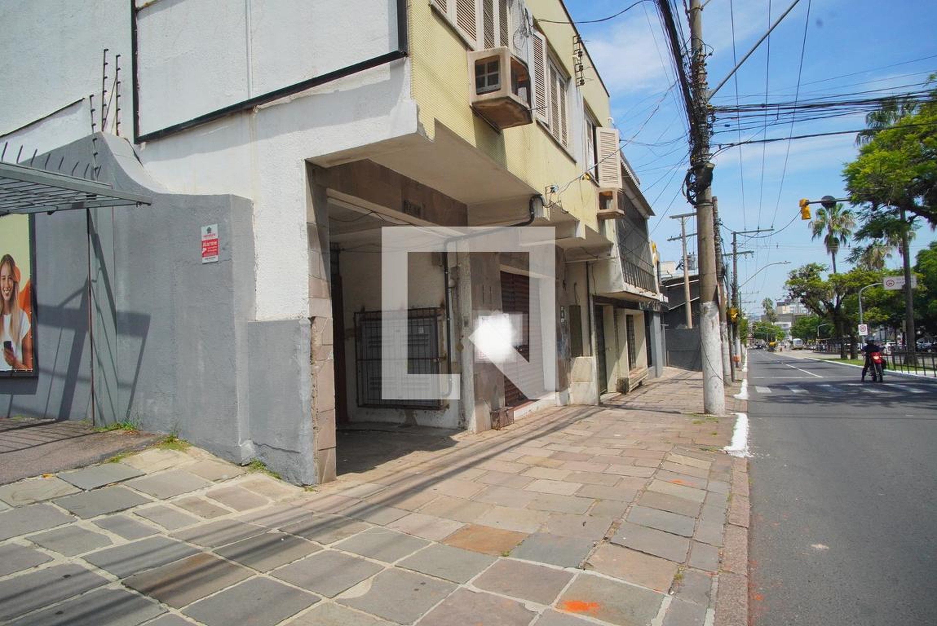 Fachada Condomínio em Avenida Protásio Alves, 3405