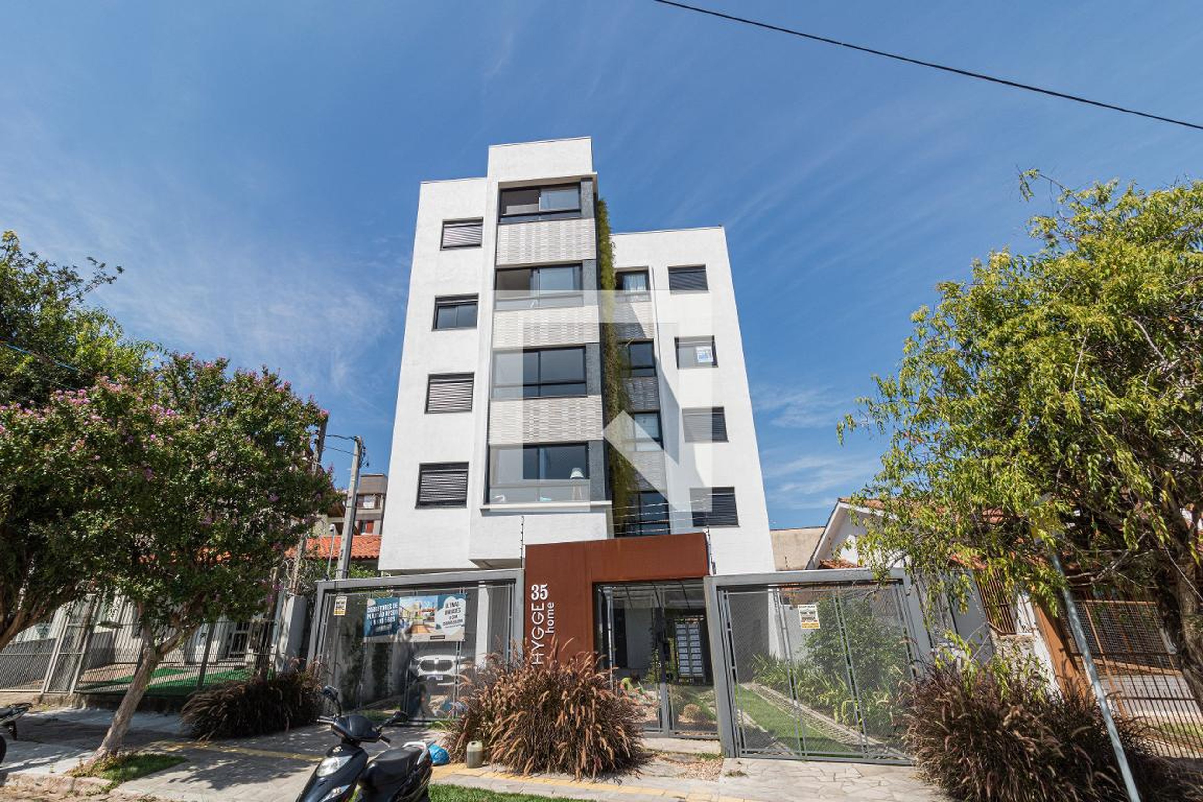 Fachada do Prédio Condomínio em Travessa Dirceu, 35