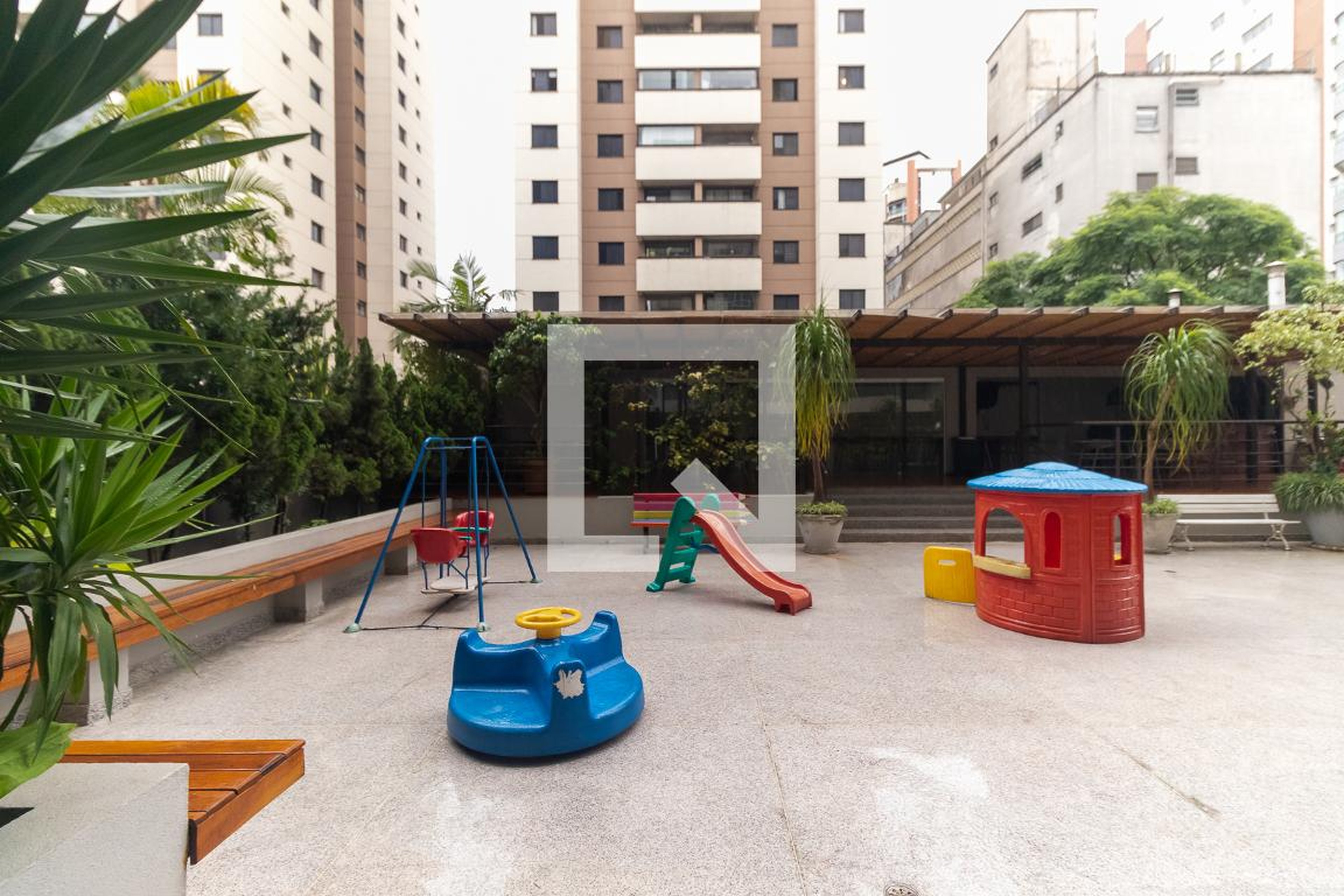 Playground - Cristiano Viana